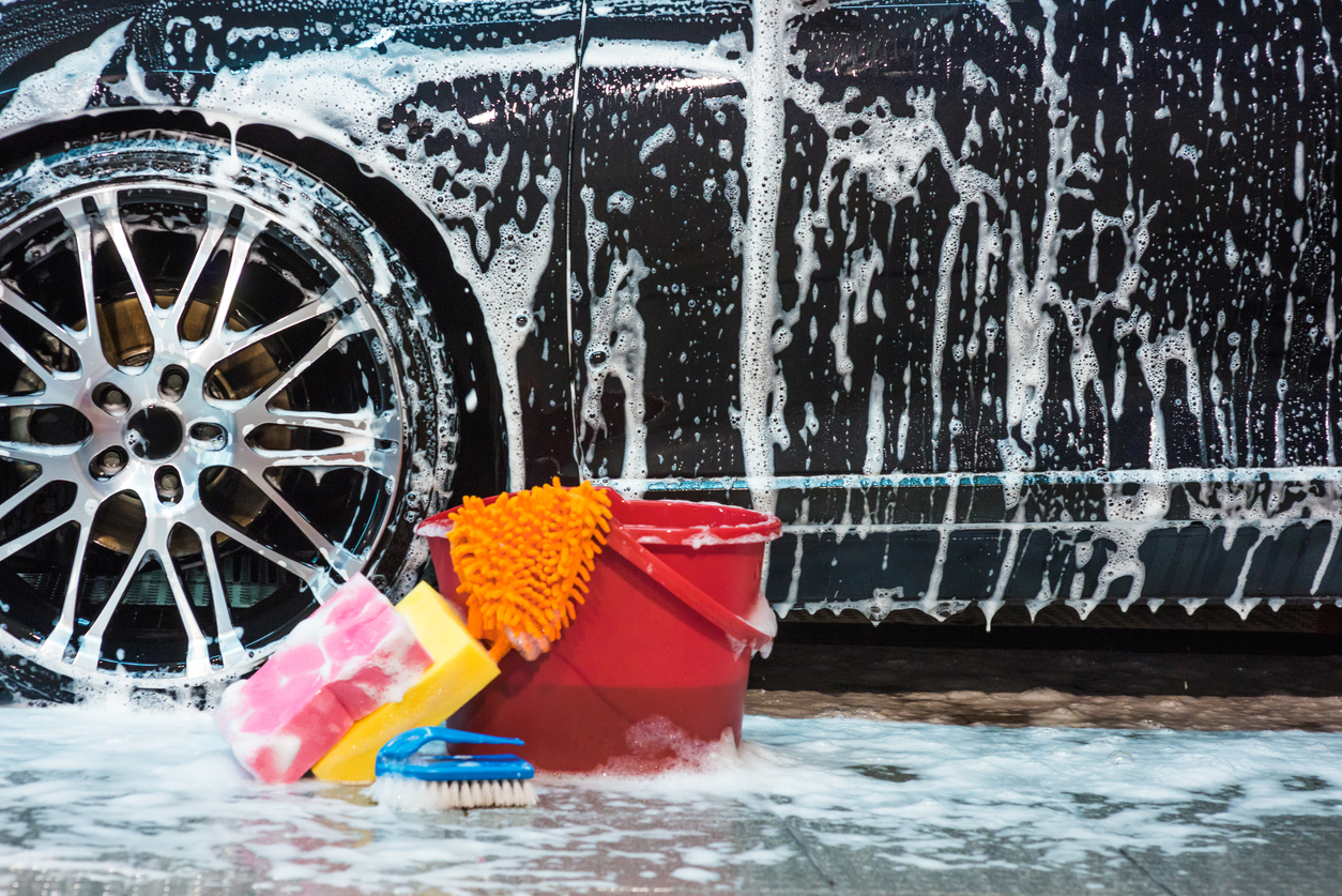 Washing car