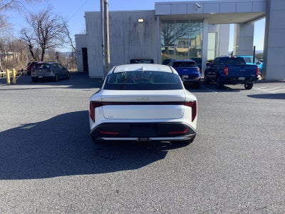 2026 Kia K4 LXS