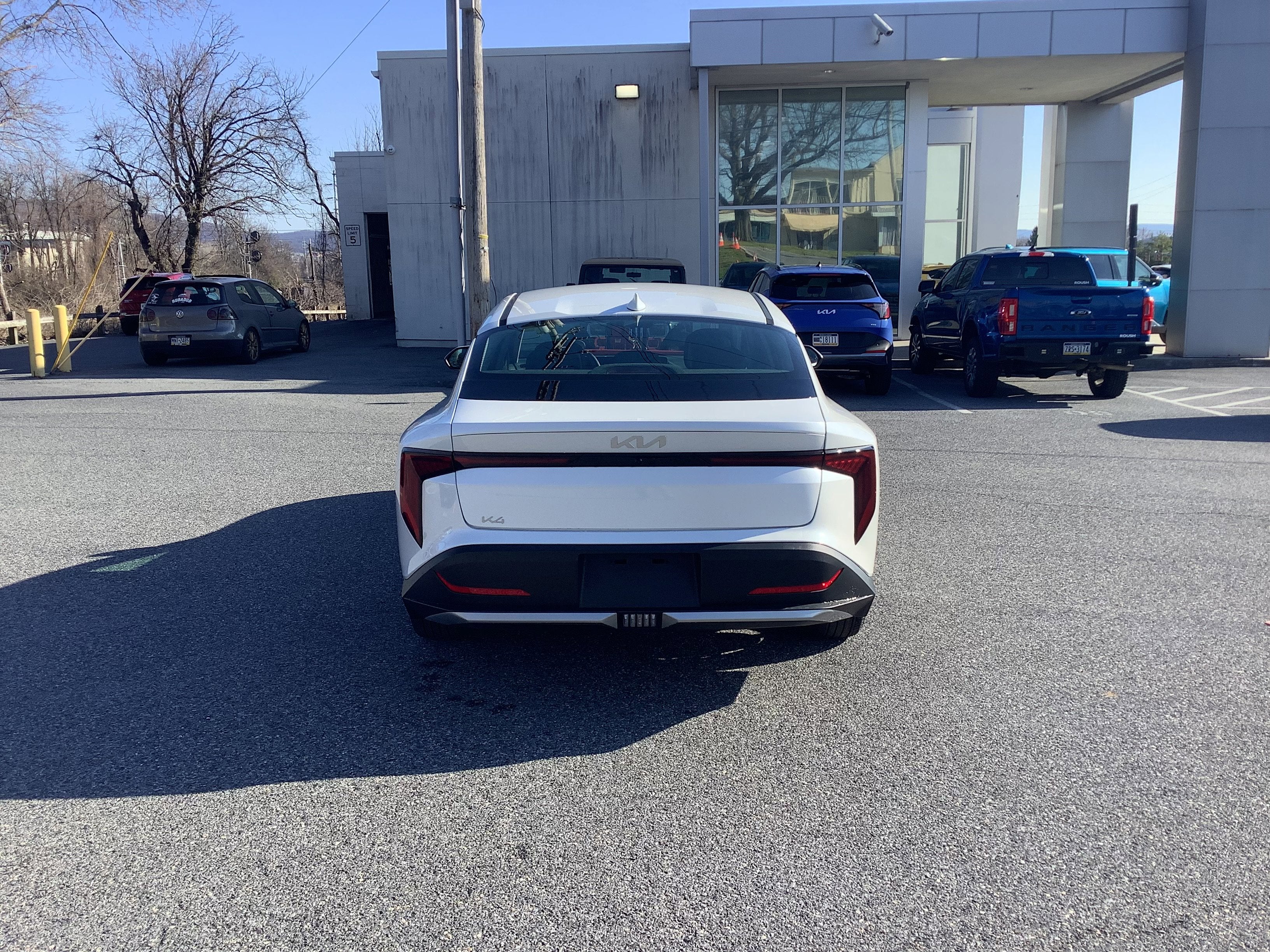 2026 Kia K4 LXS
