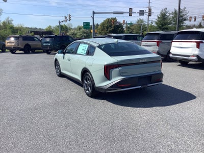 2026 Kia K4 LXS