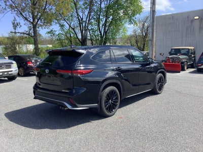 2023 Toyota Highlander Base