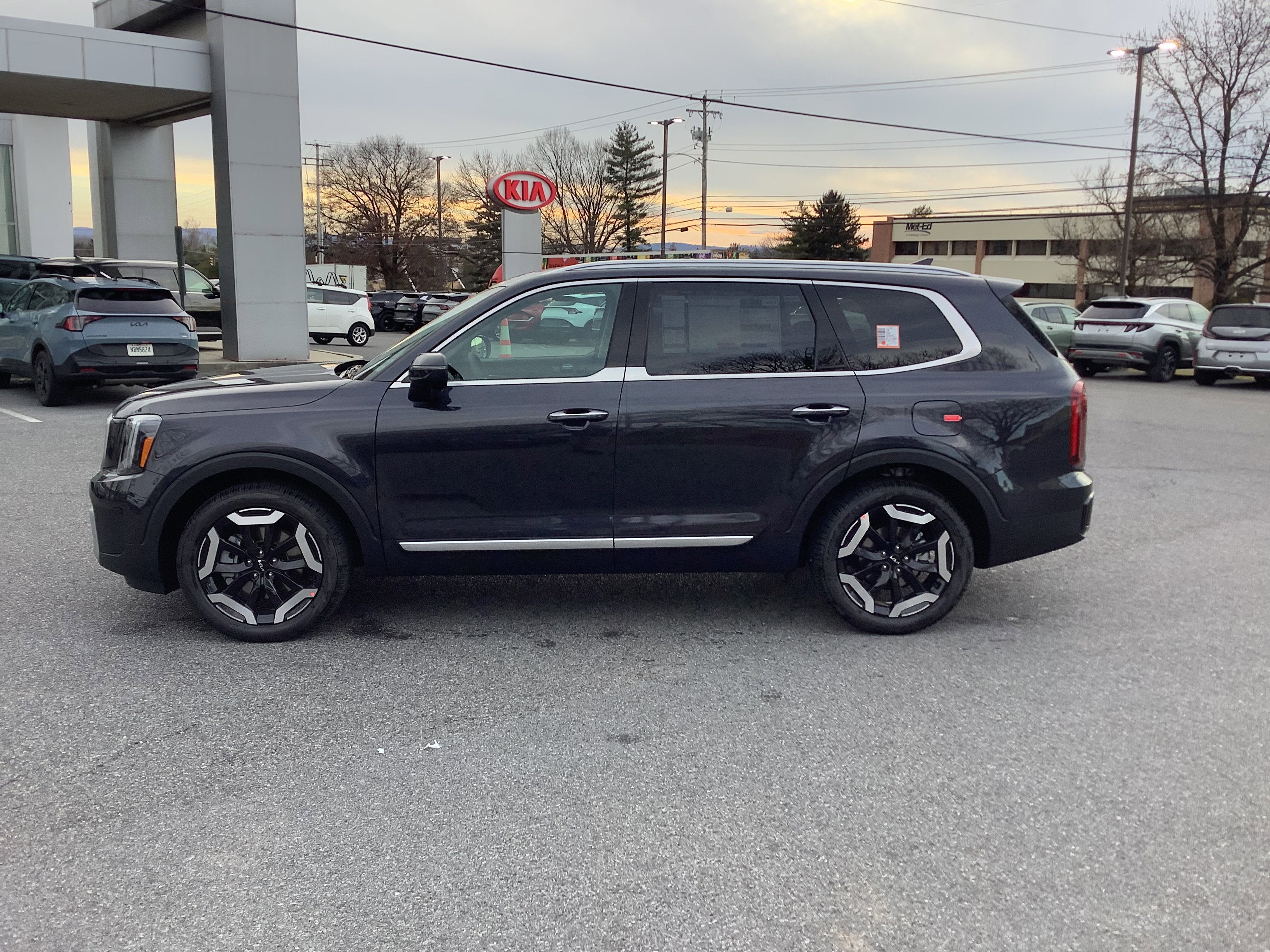 2025 Kia Telluride S