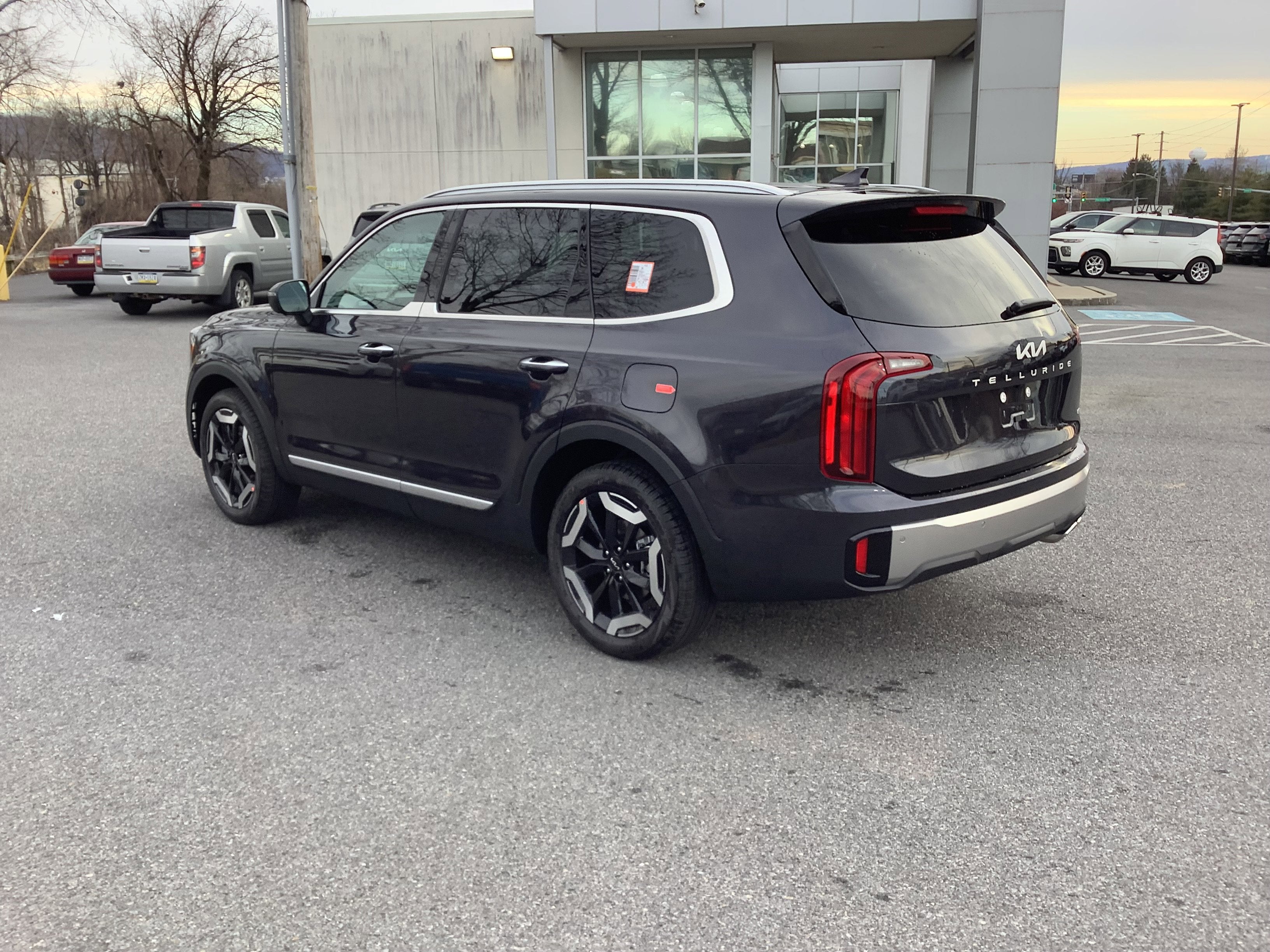 2025 Kia Telluride S