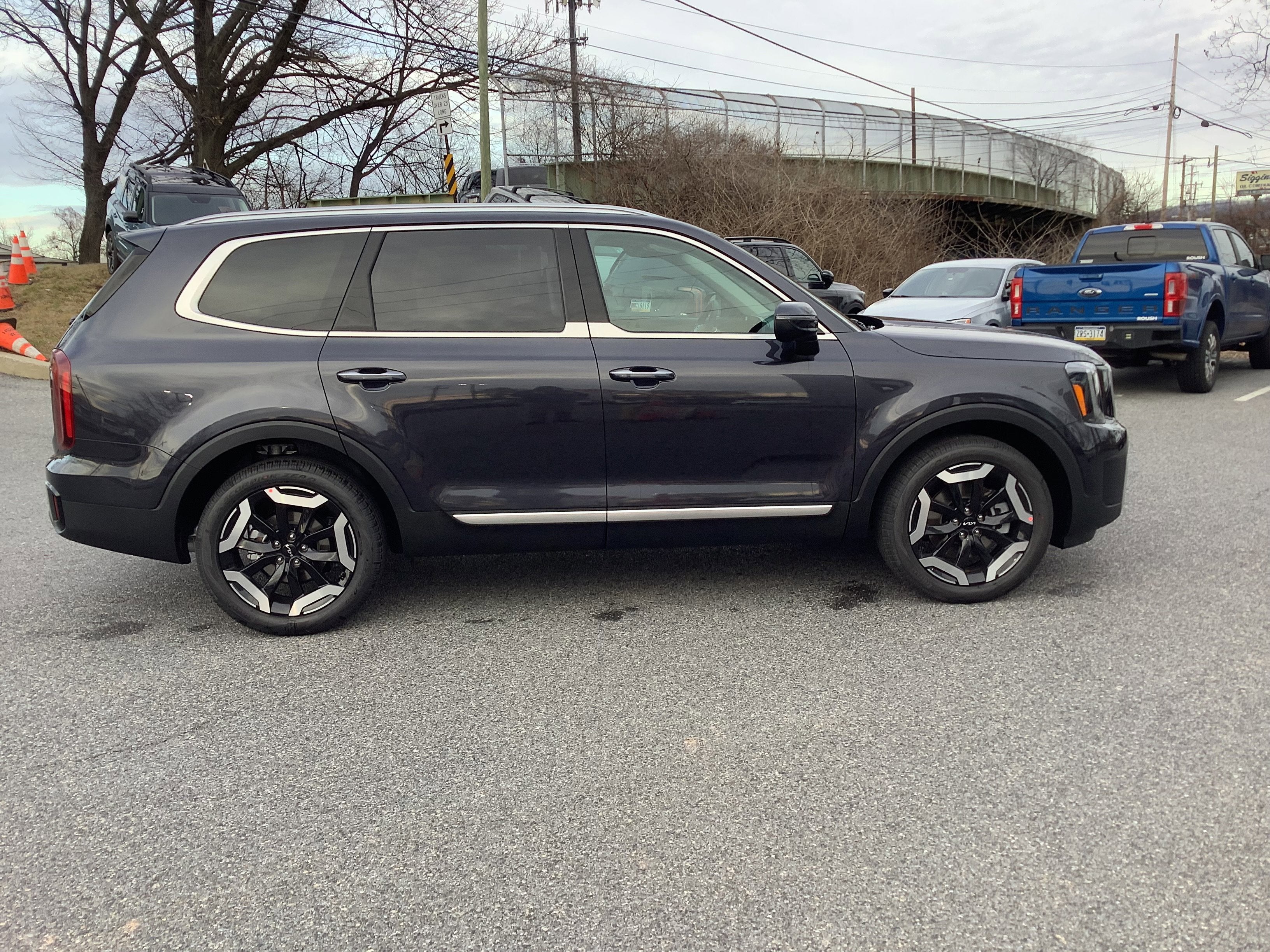 2025 Kia Telluride S