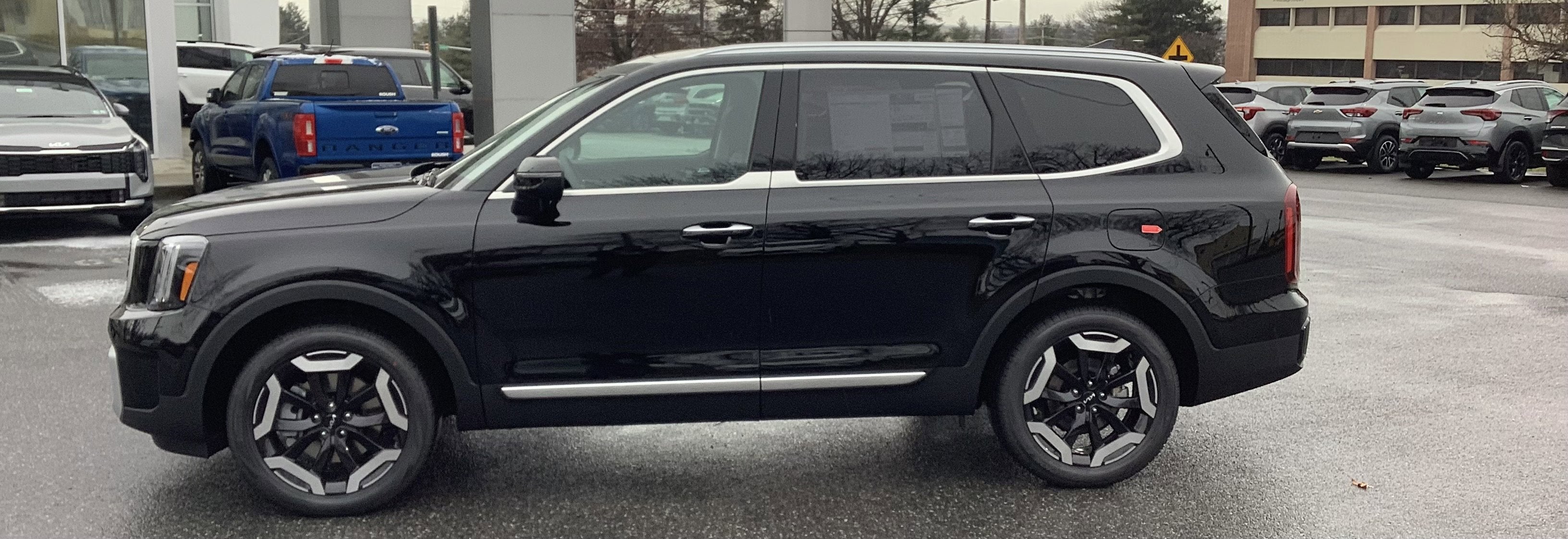 2025 Kia Telluride S