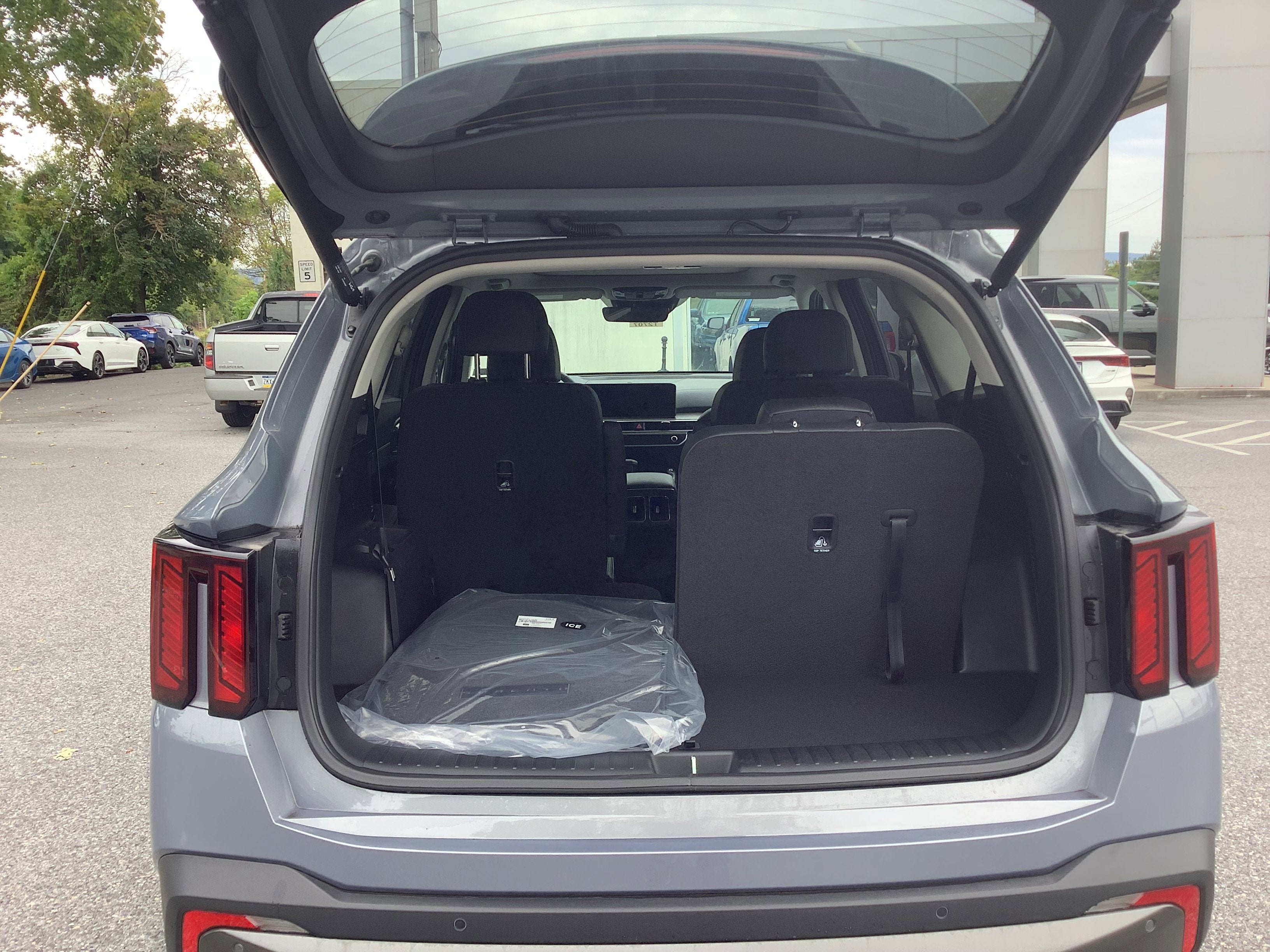 2025 Kia Sorento X-Line EX