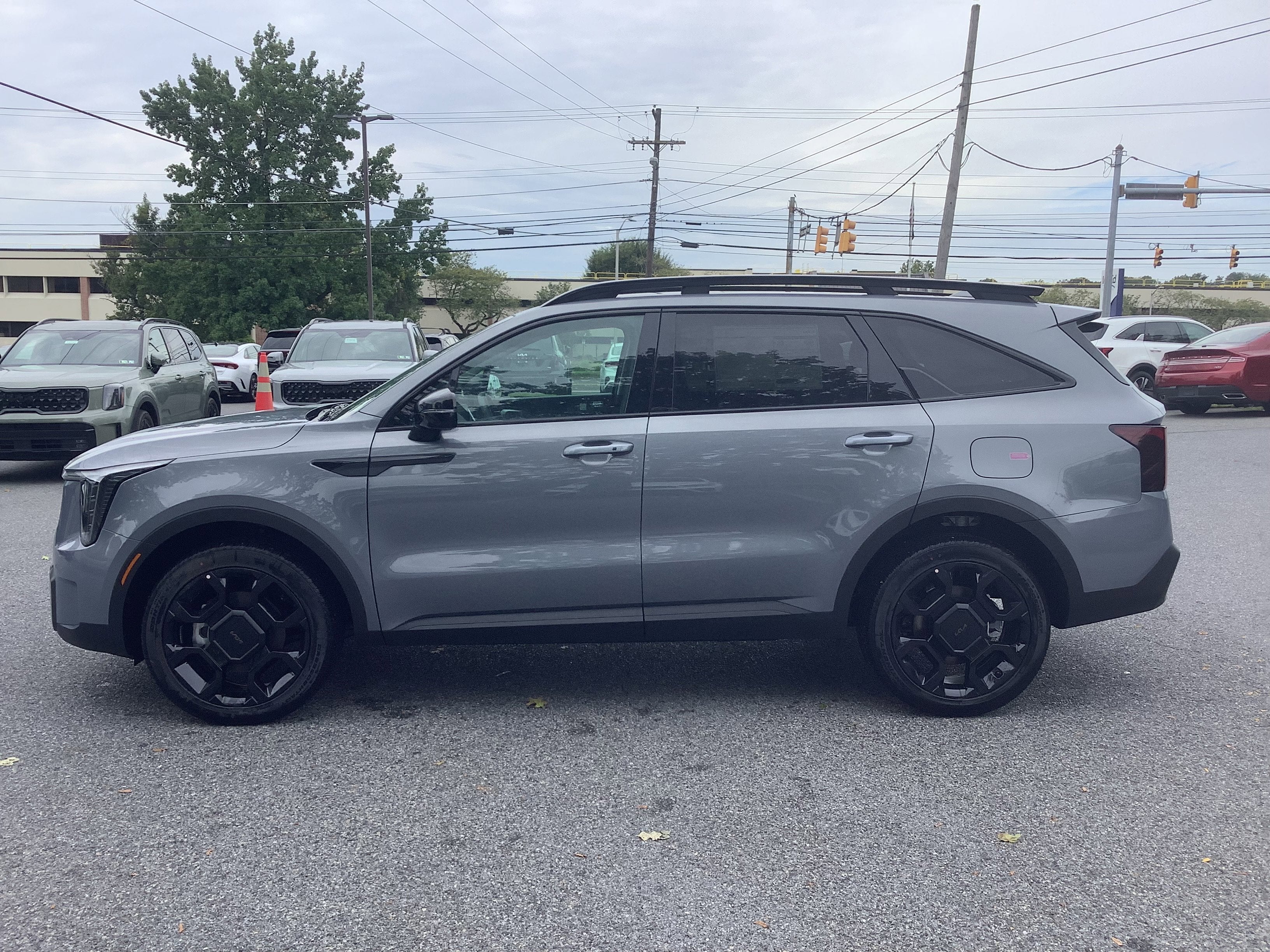 2025 Kia Sorento X-Line EX