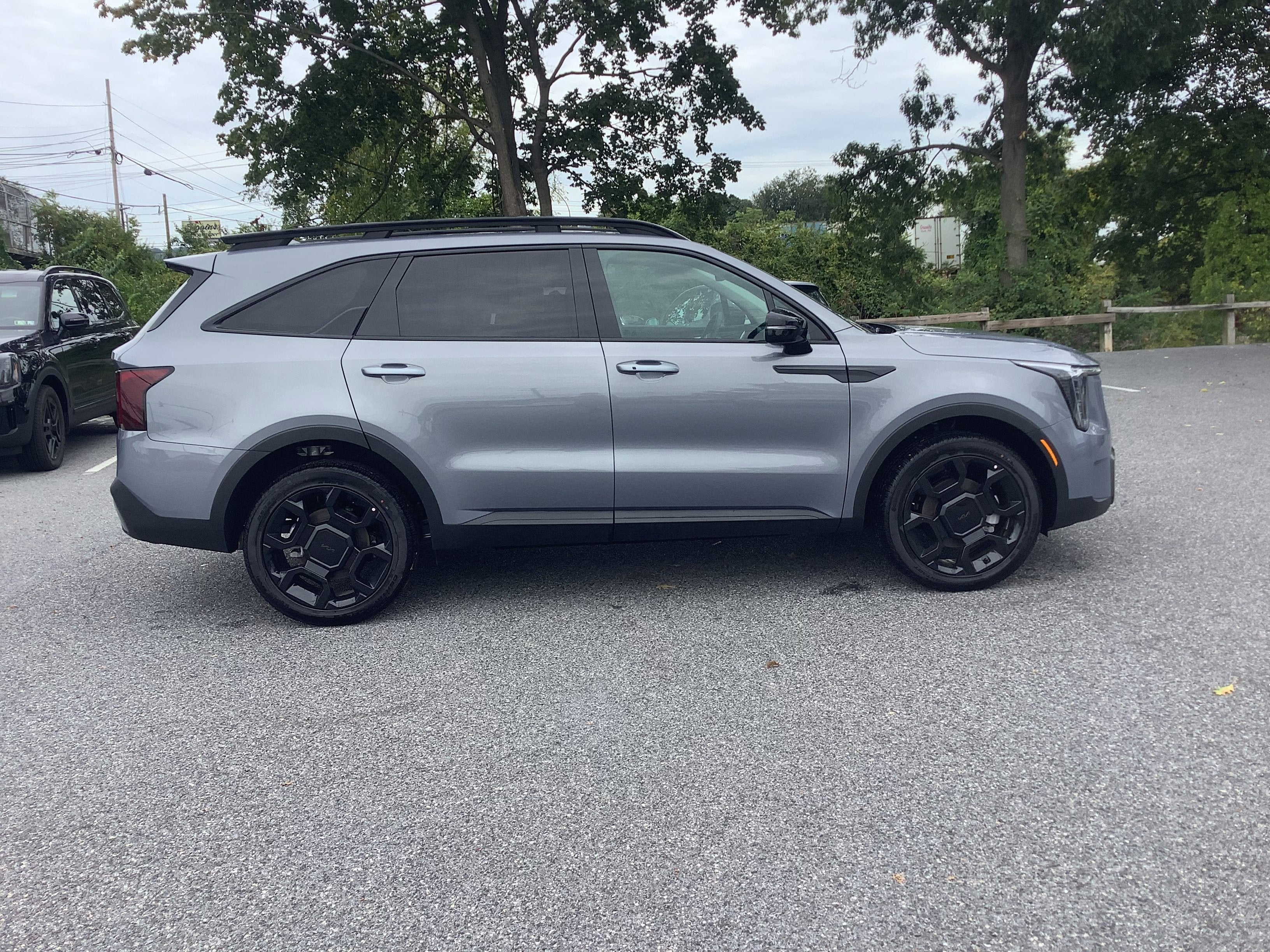 2025 Kia Sorento X-Line EX