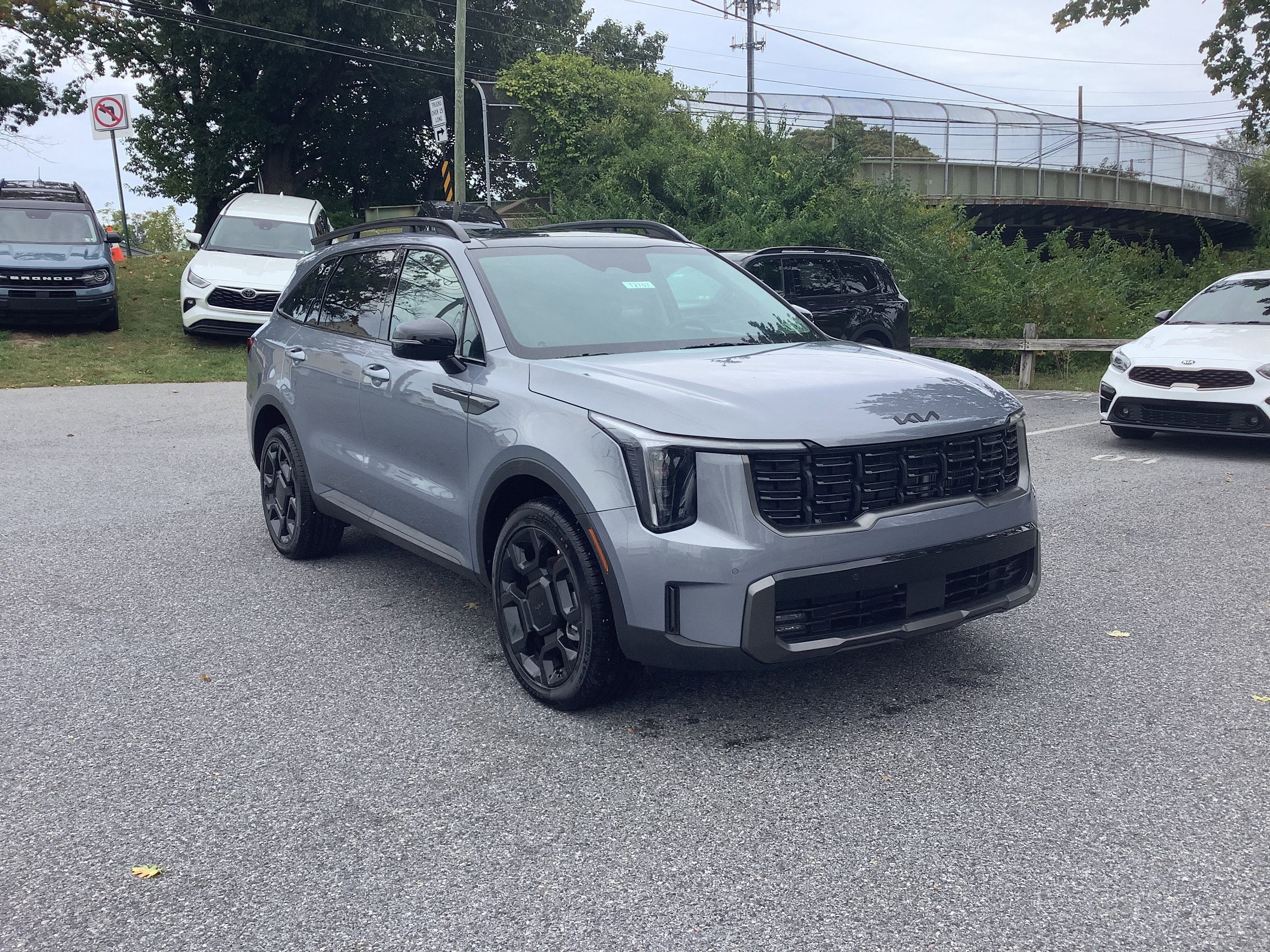 2025 Kia Sorento X-Line EX