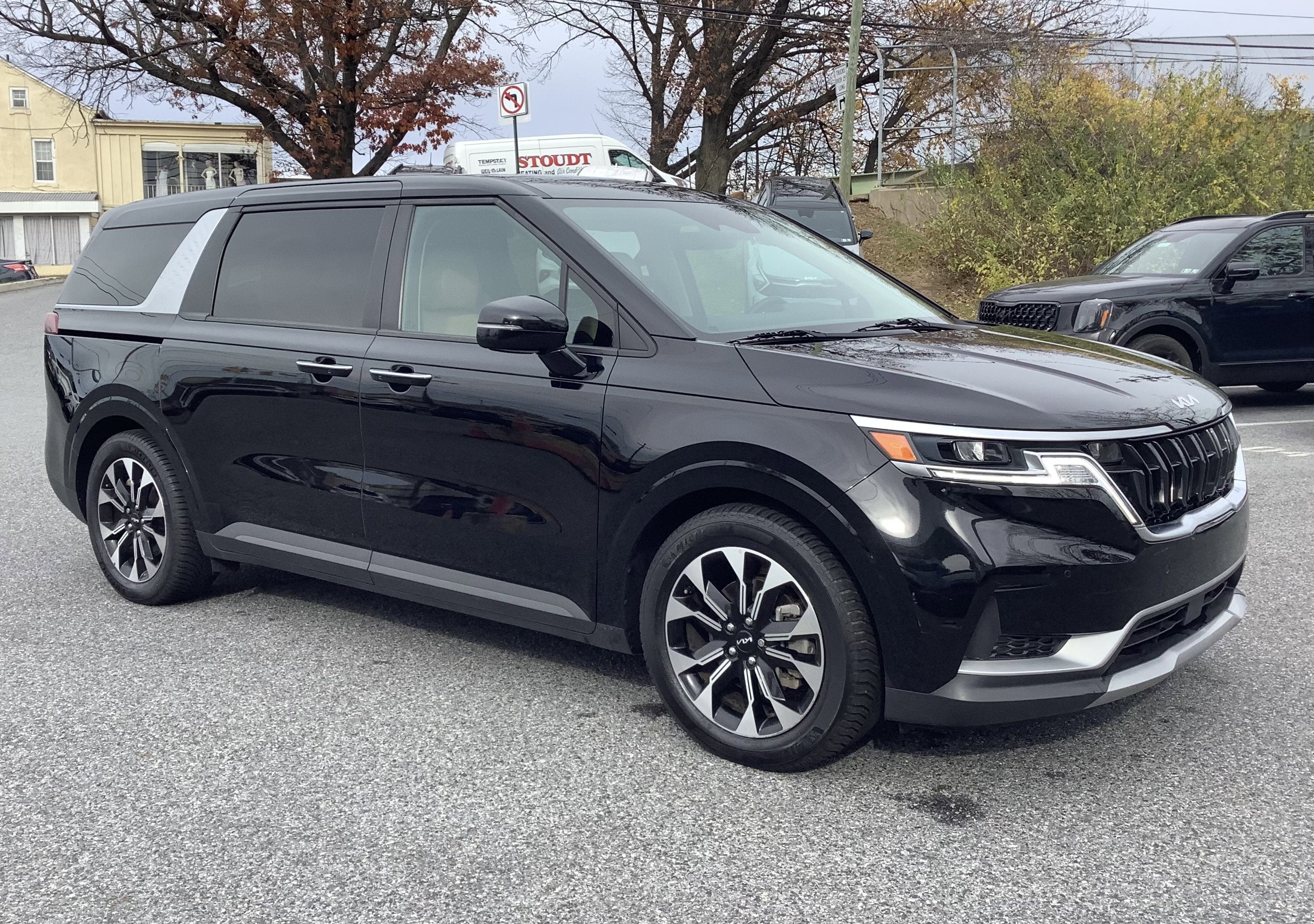 2022 Kia Carnival EX