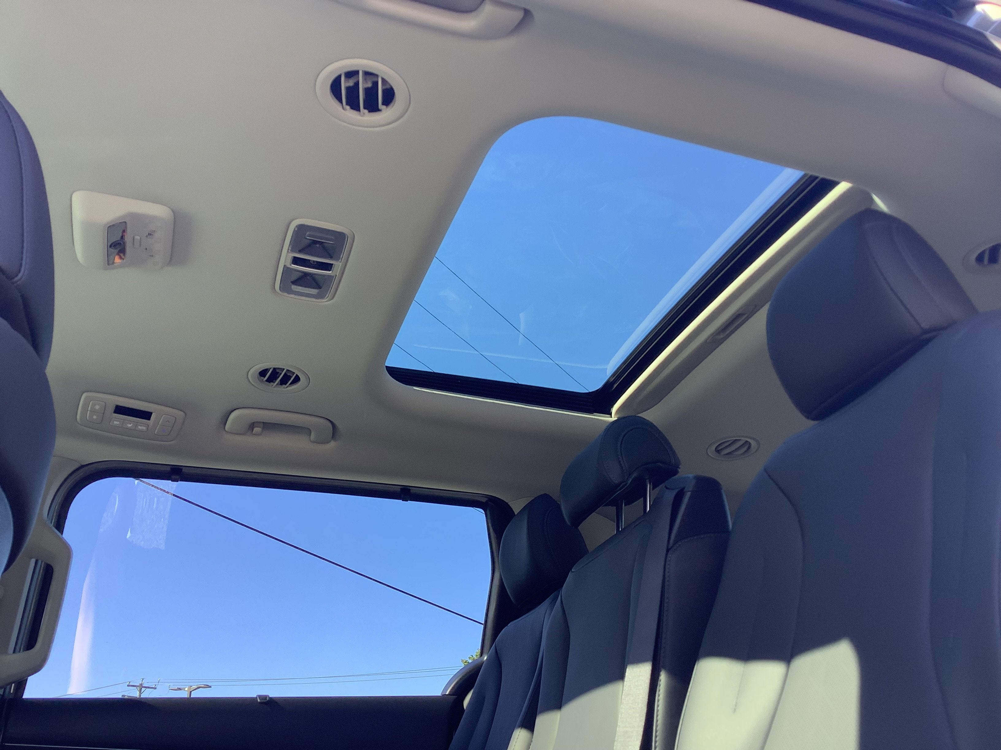 2026 Kia Carnival SX