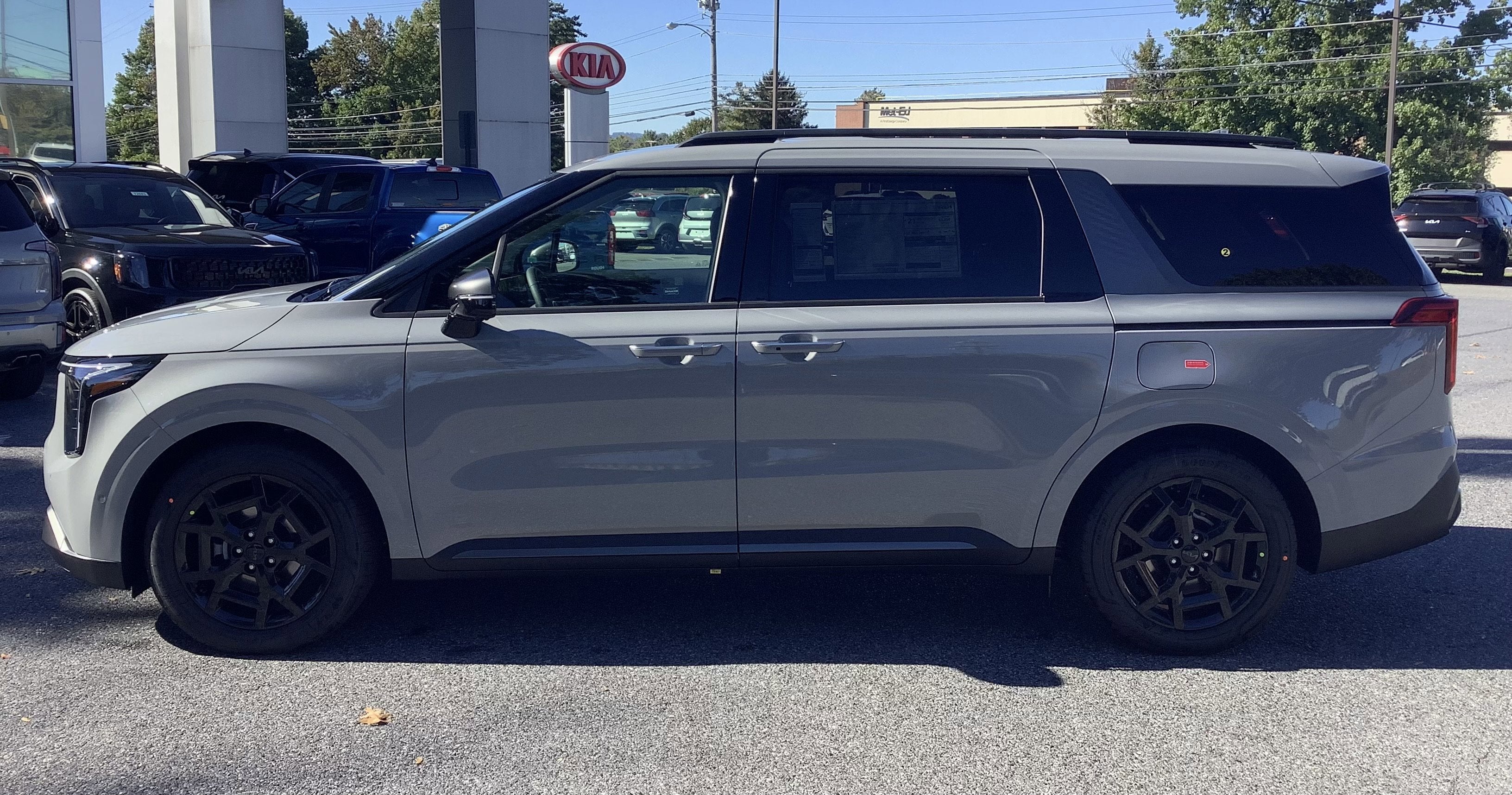 2026 Kia Carnival SX