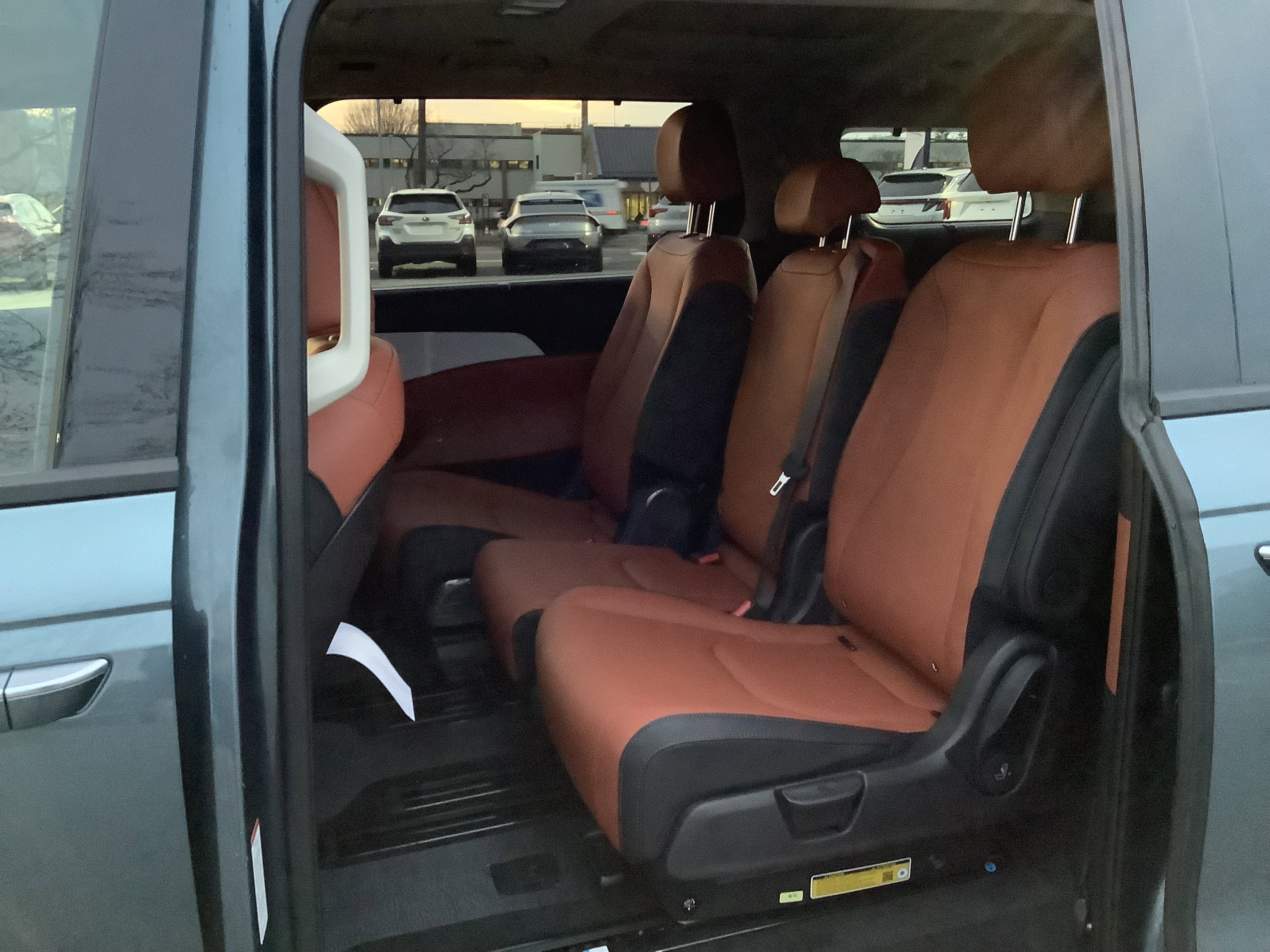 2026 Kia Carnival SX