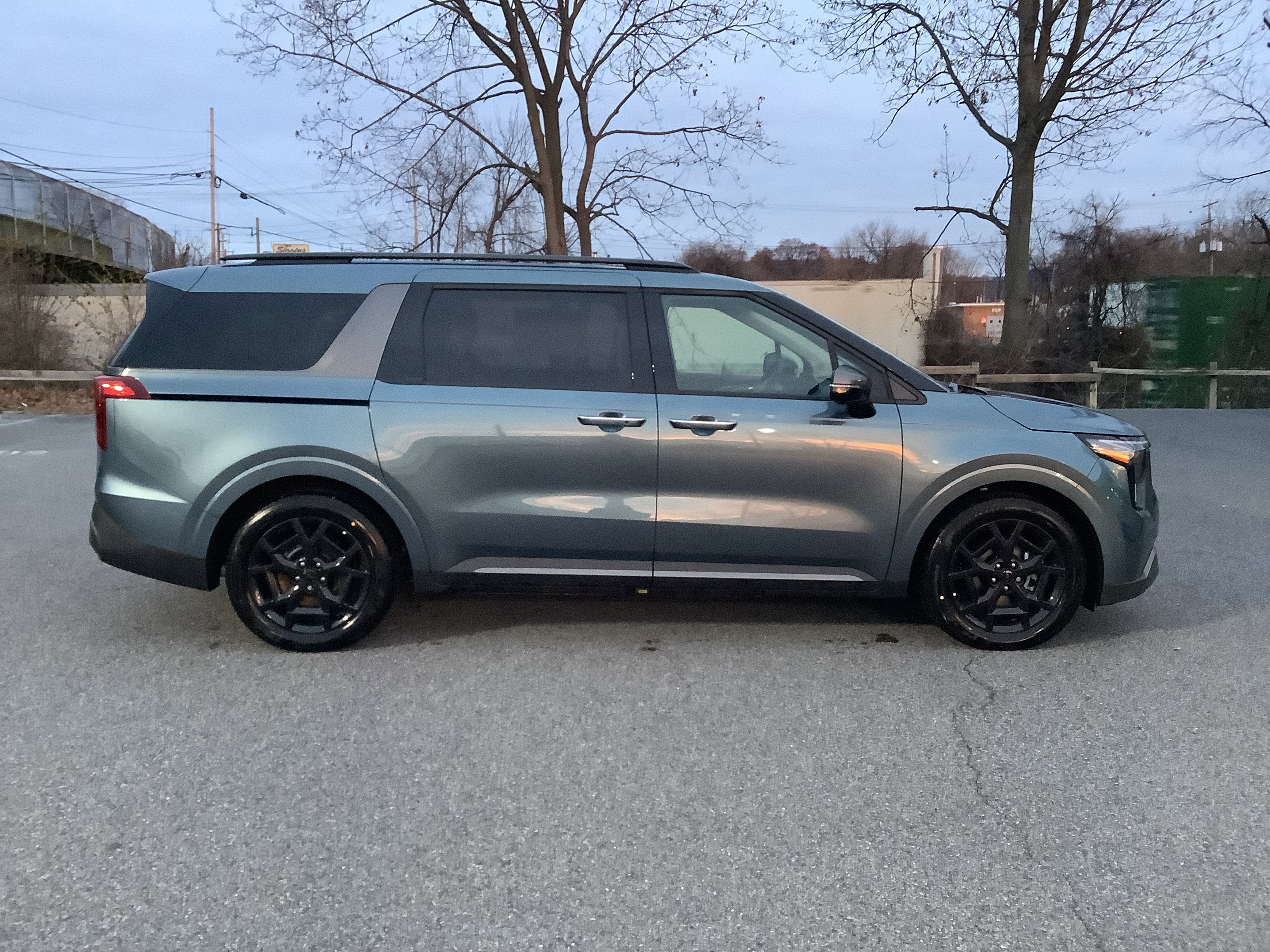 2026 Kia Carnival SX