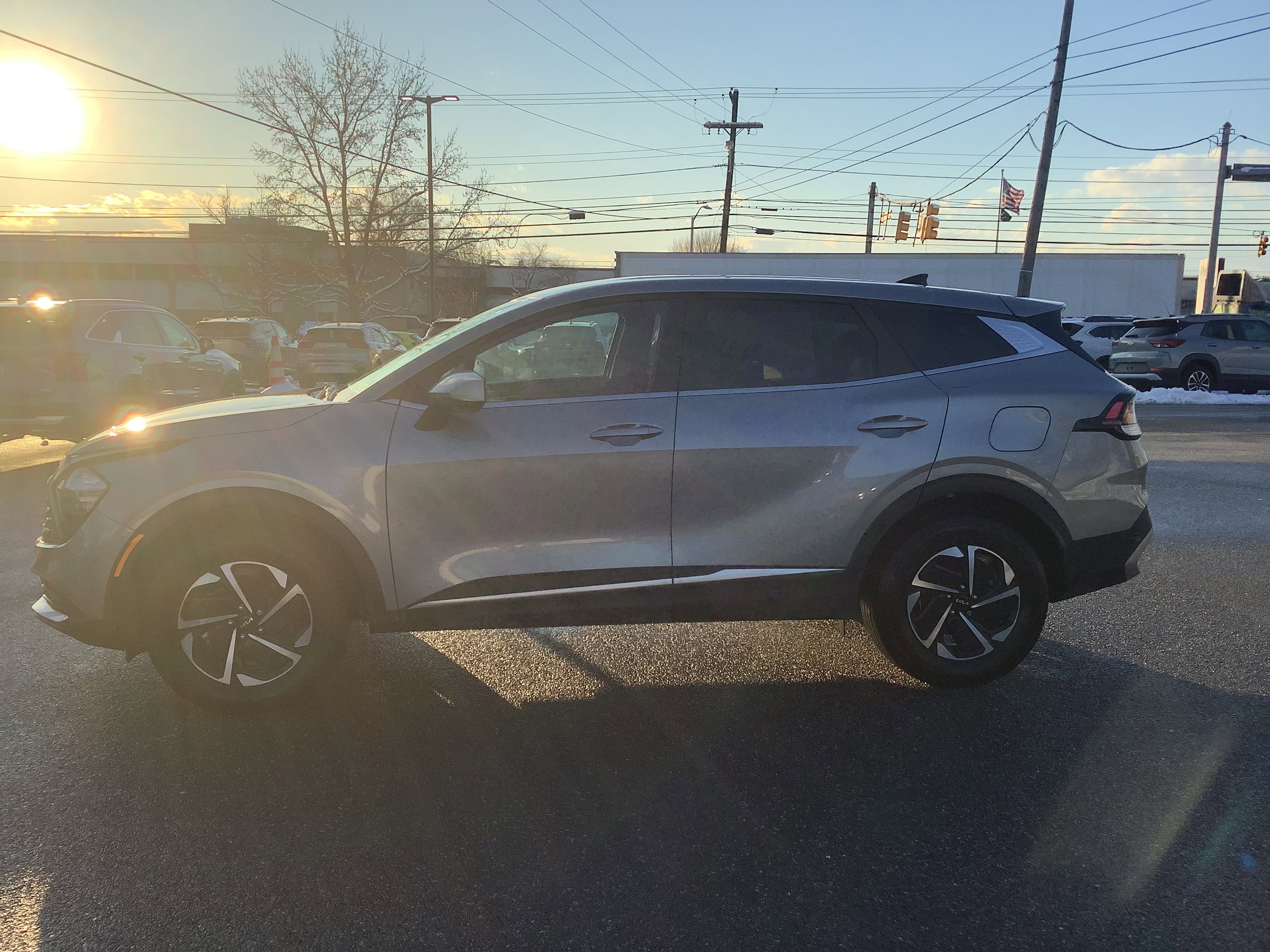 2023 Kia Sportage Hybrid LX