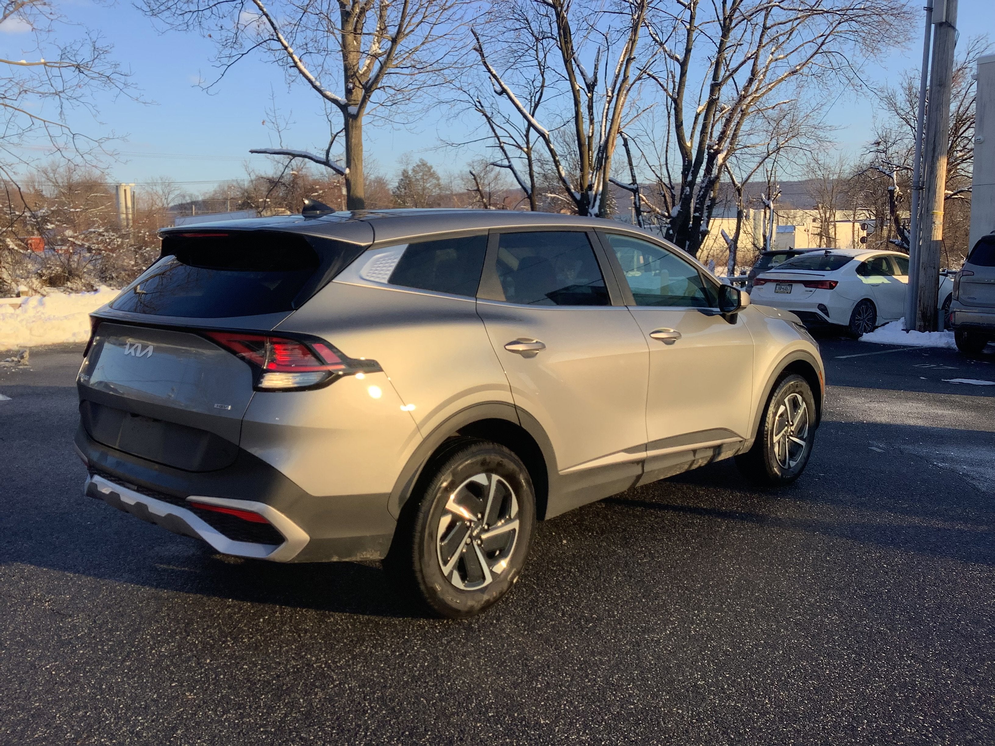 2023 Kia Sportage Hybrid LX