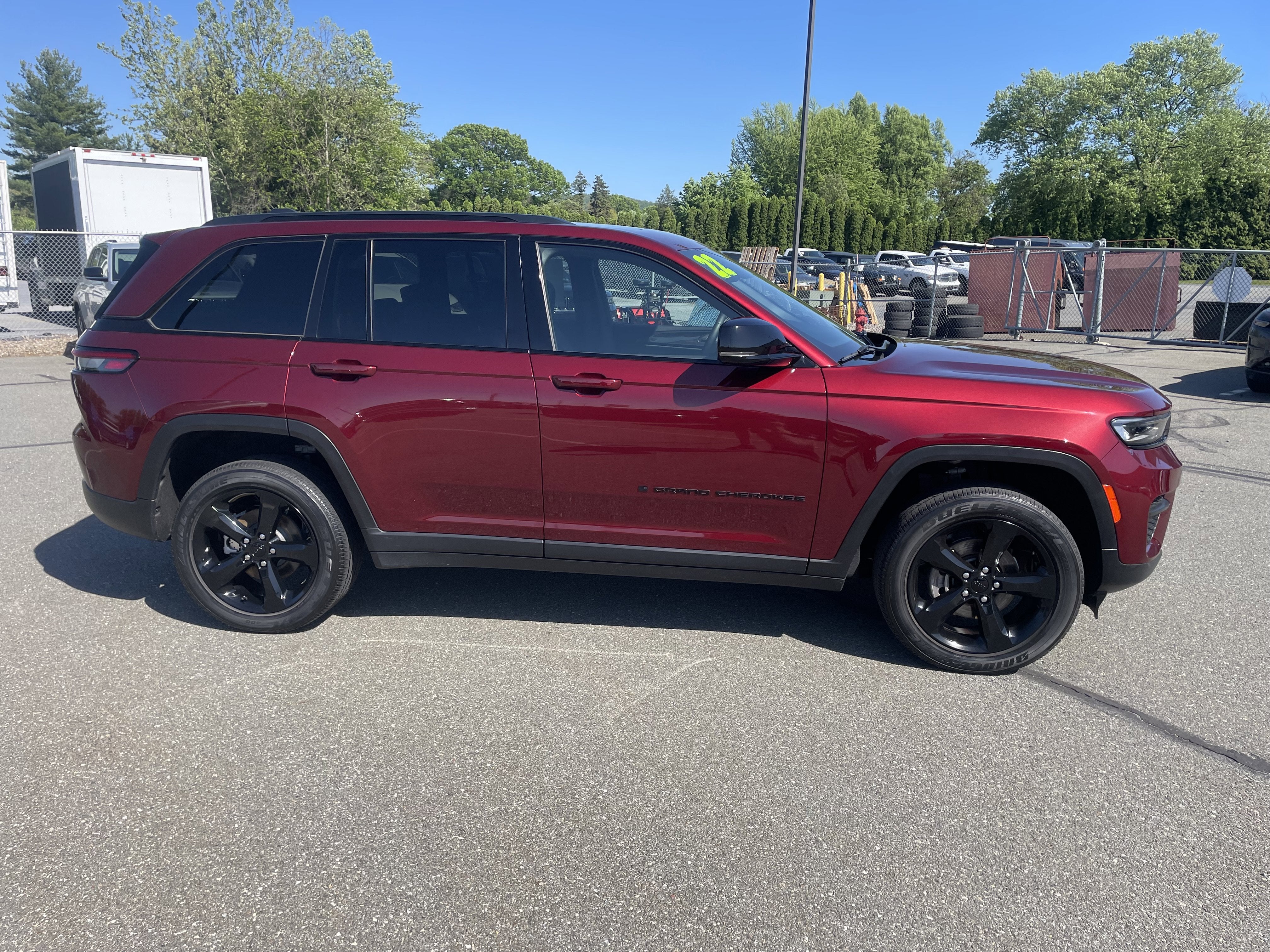 2022 Jeep Grand Cherokee Altitude 4x4