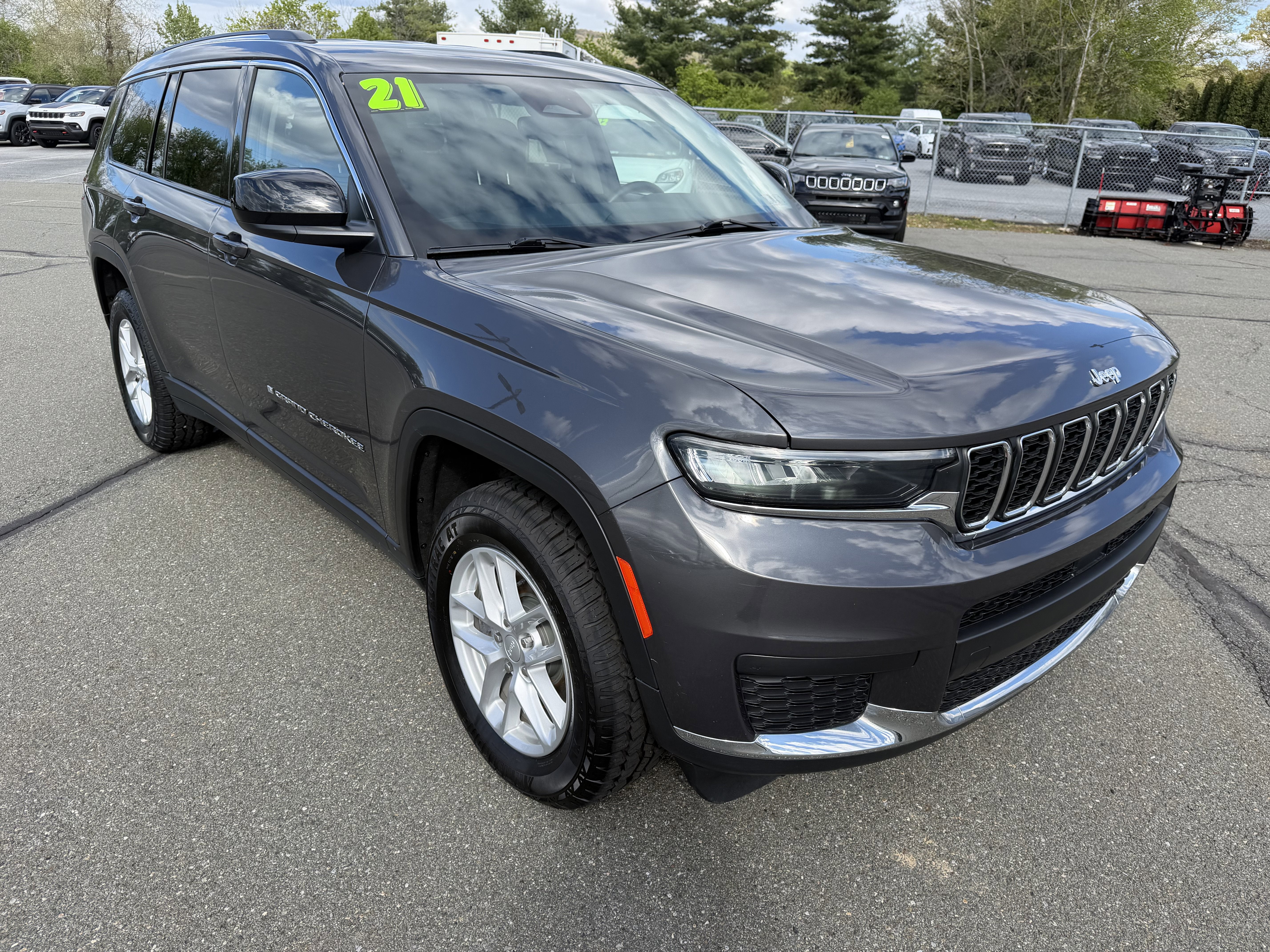 2021 Jeep Grand Cherokee L Laredo 4x4