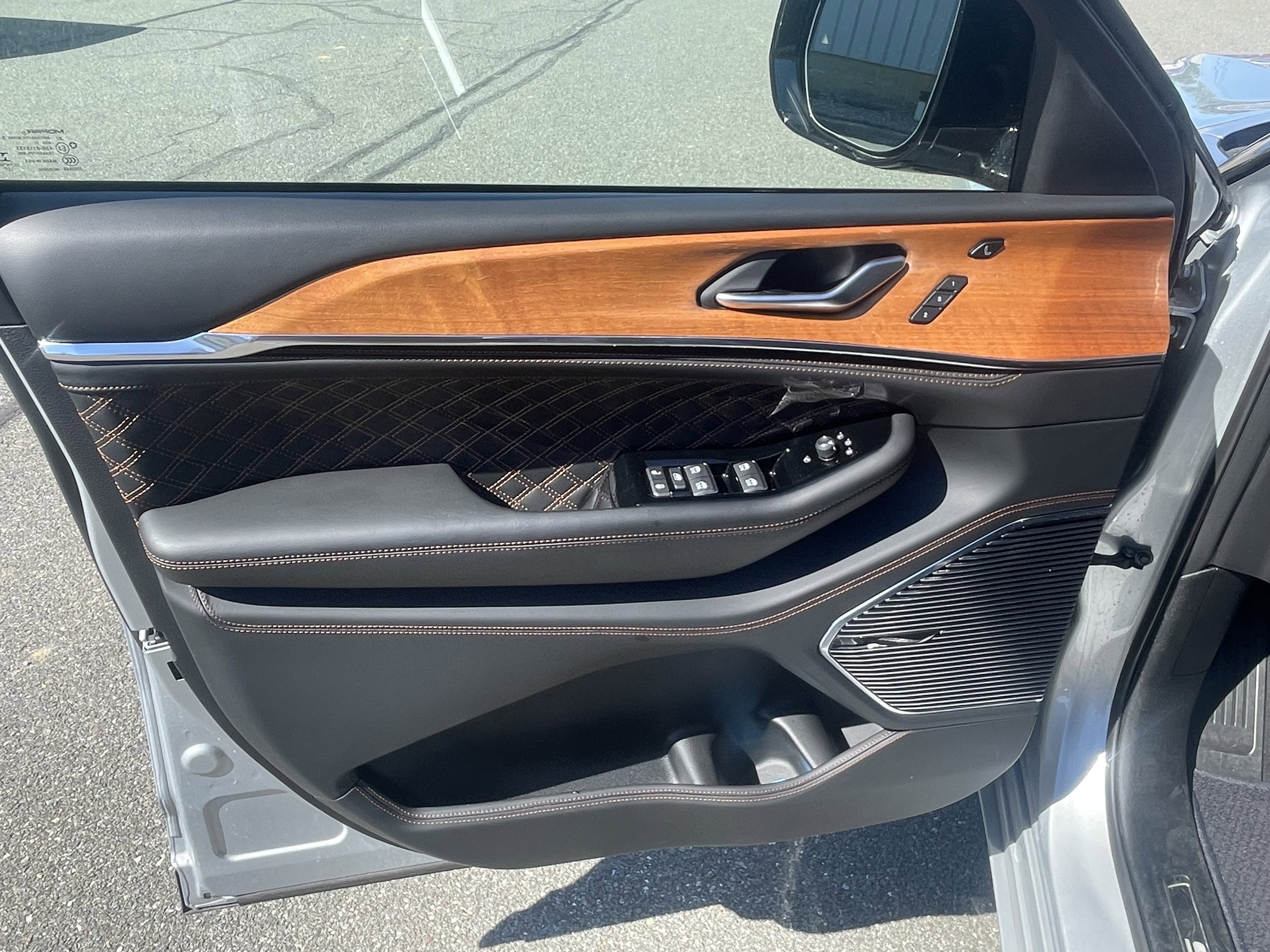 2023 Jeep Grand Cherokee L Summit Reserve 4x4