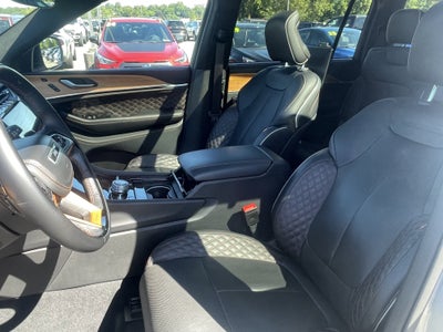 2023 Jeep Grand Cherokee L Summit Reserve 4x4