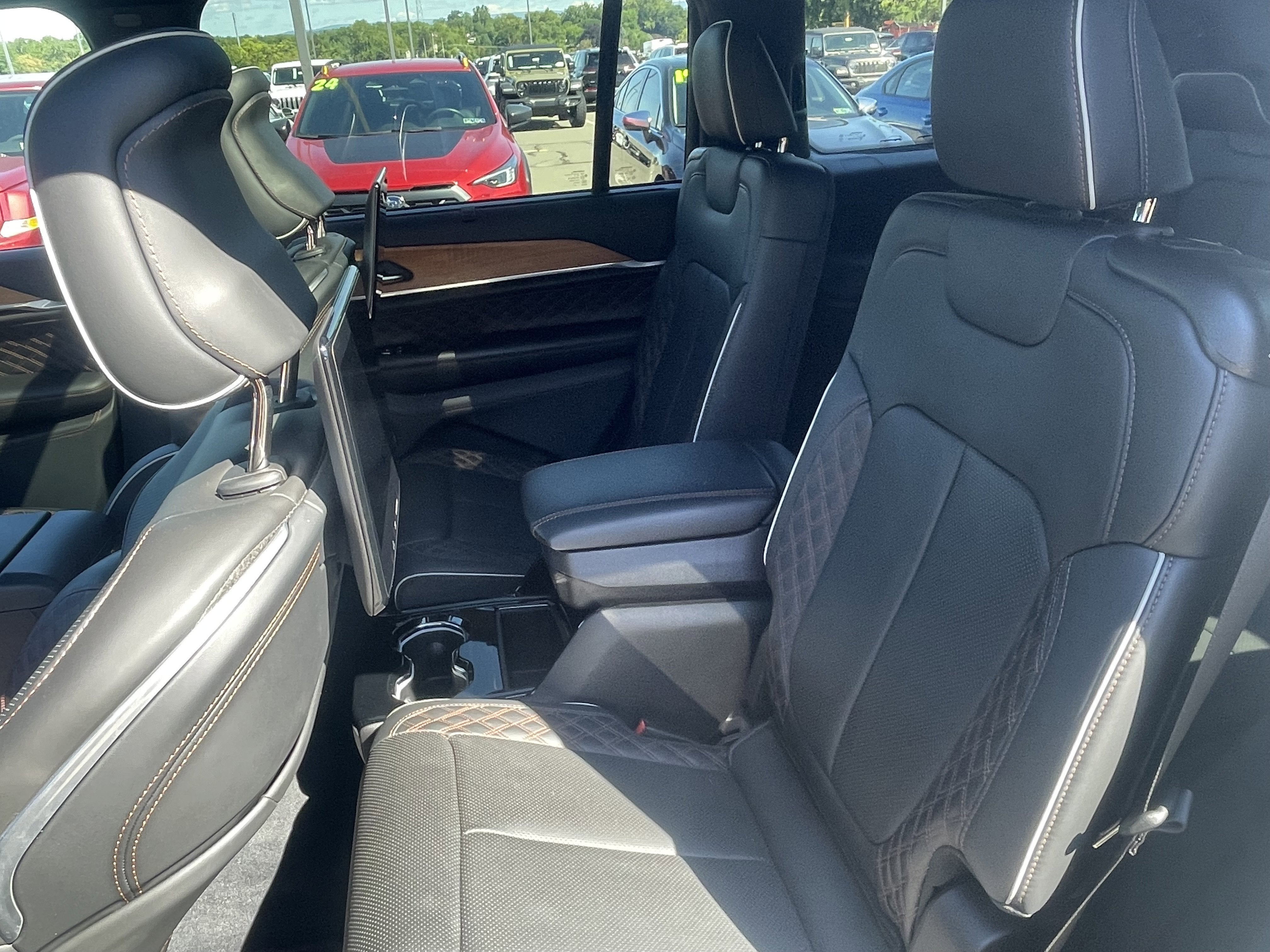 2023 Jeep Grand Cherokee L Summit Reserve 4x4