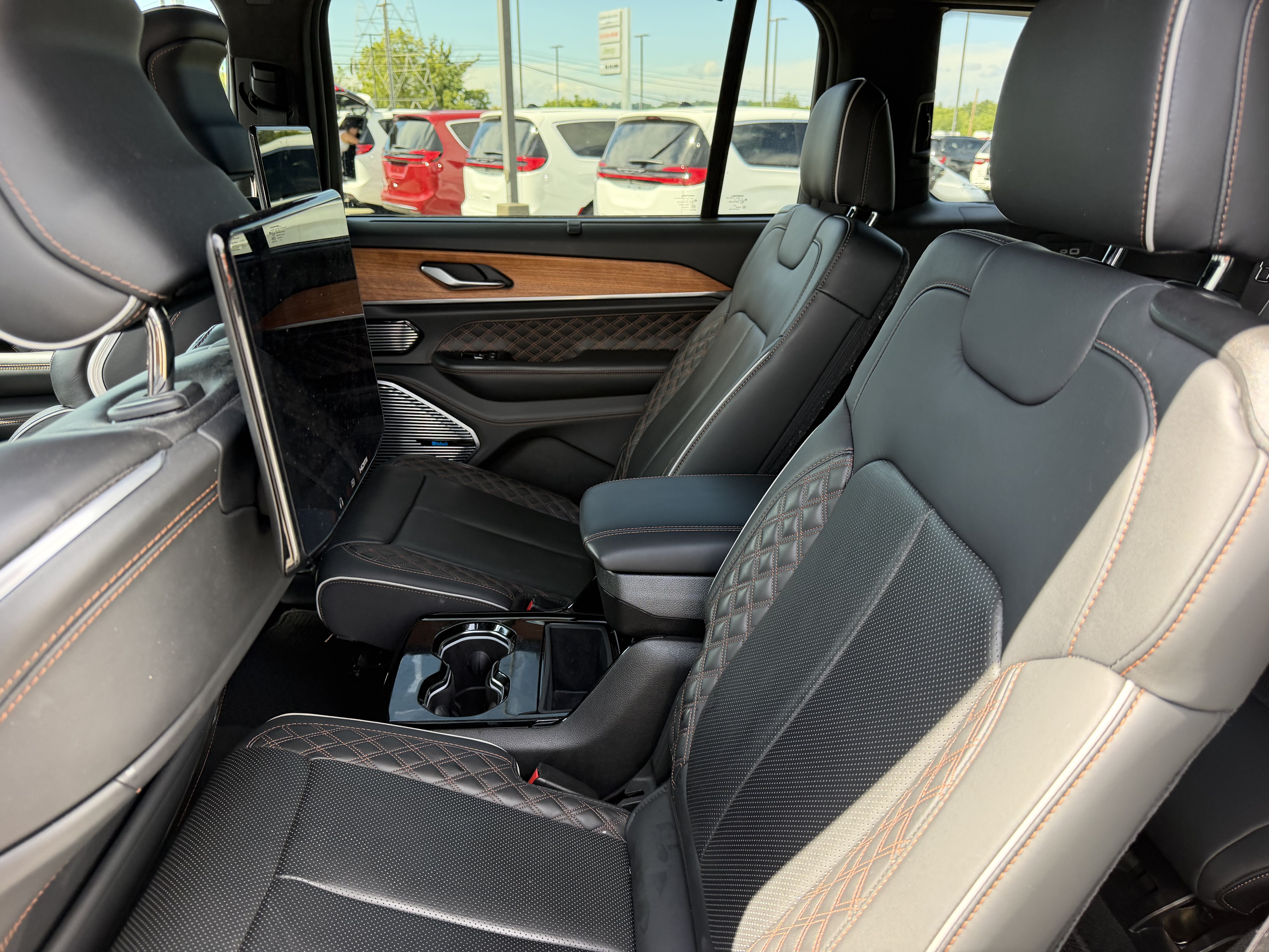 2023 Jeep Grand Cherokee L Summit Reserve 4x4