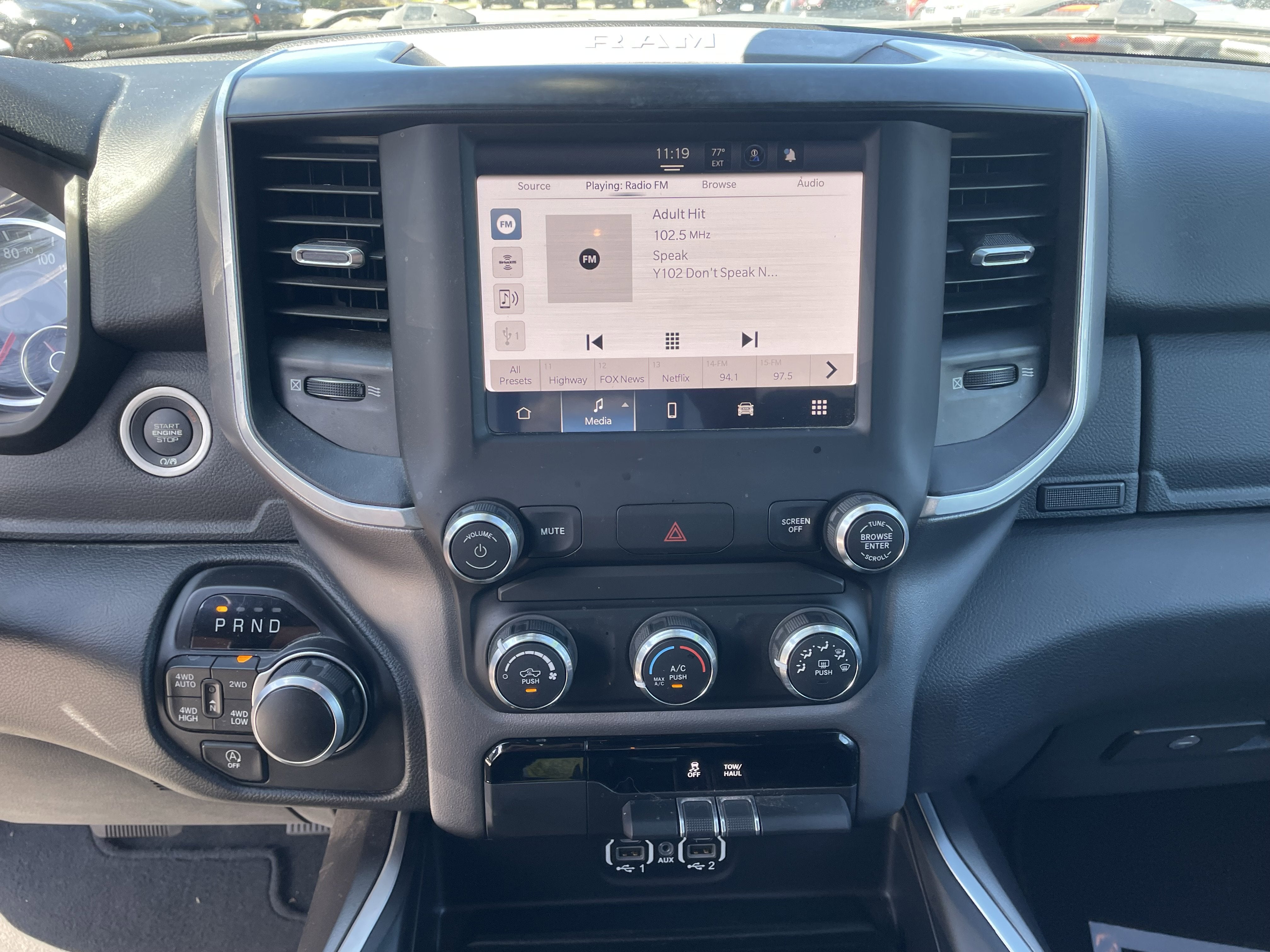 2022 RAM 1500 Big Horn Crew Cab 4x4 5'7' Box