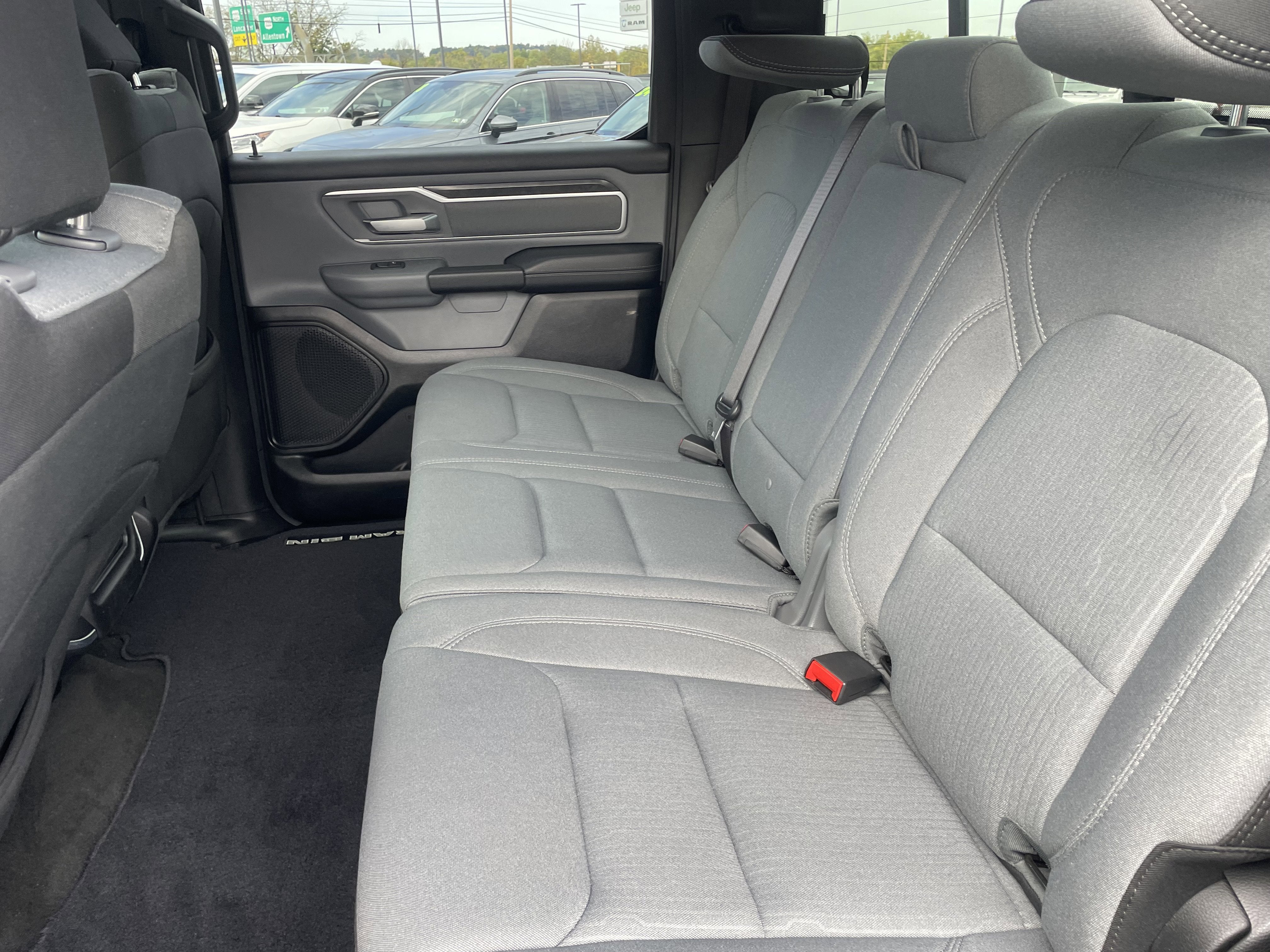 2021 RAM 1500 Big Horn Crew Cab 4x4 5'7' Box