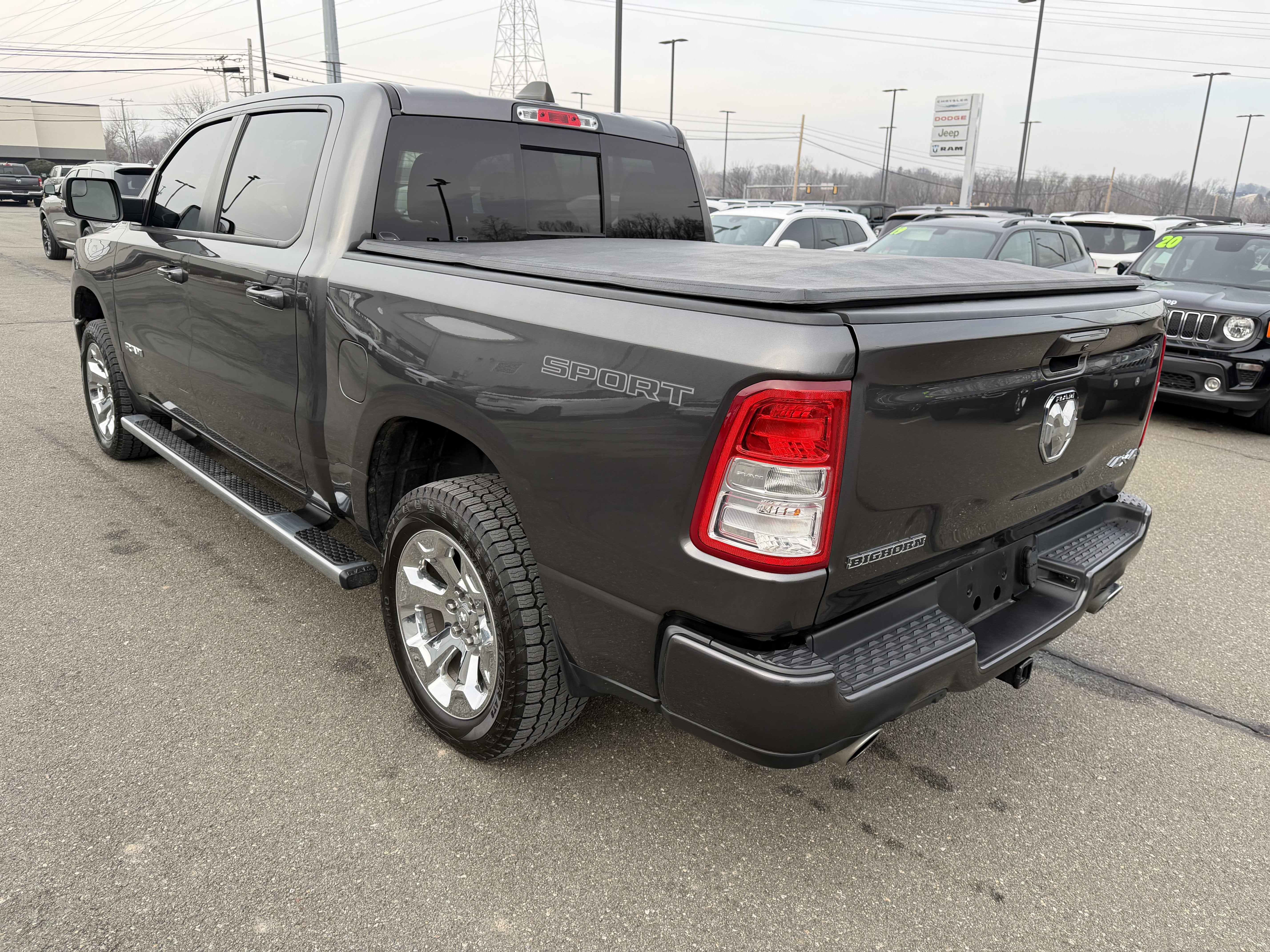 2022 RAM 1500 Big Horn Crew Cab 4x4 5'7' Box