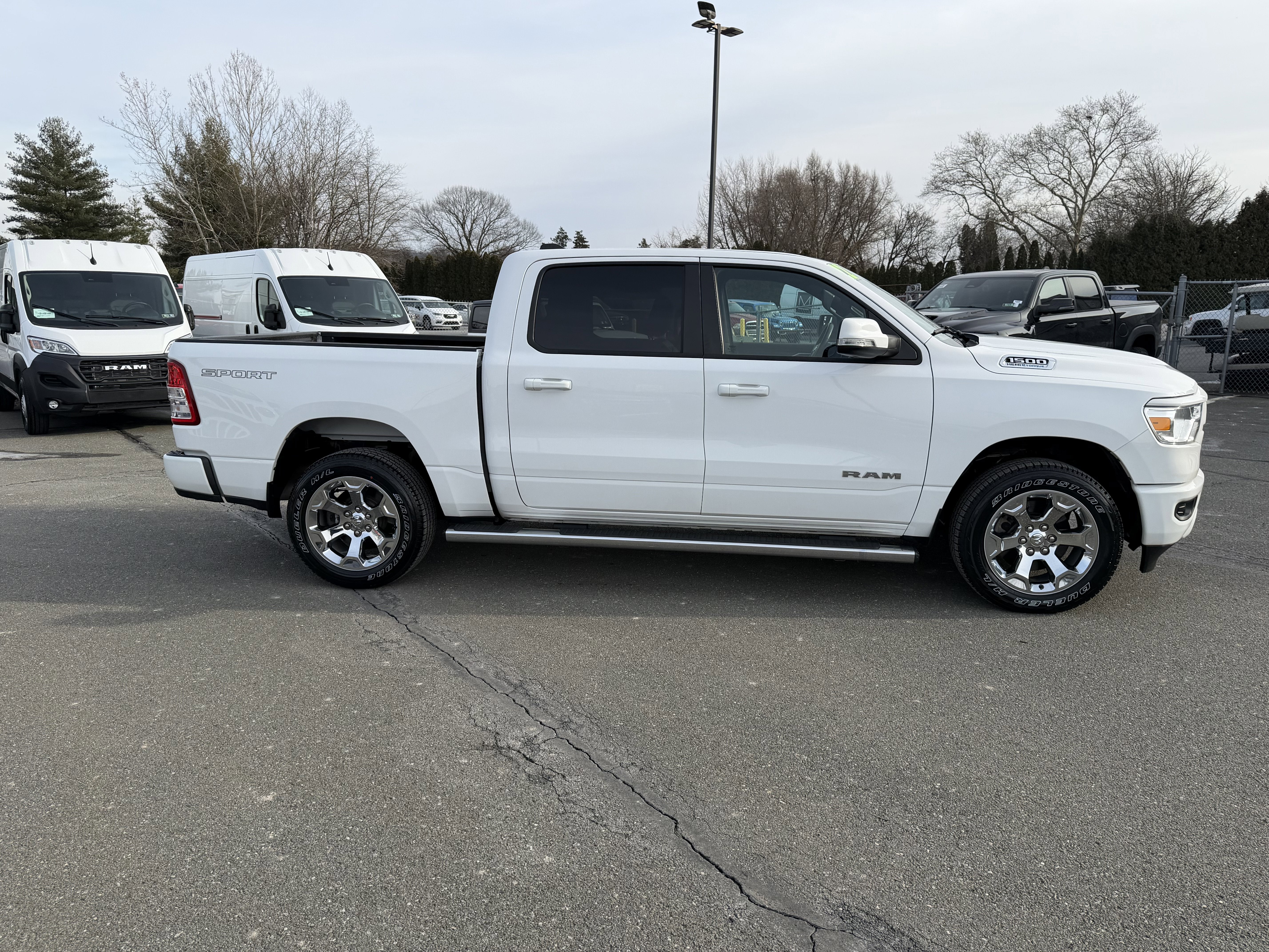 2022 RAM 1500 Big Horn Crew Cab 4x4 5'7' Box
