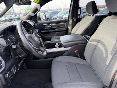 2022 RAM 1500 Big Horn Crew Cab 4x4 5'7' Box