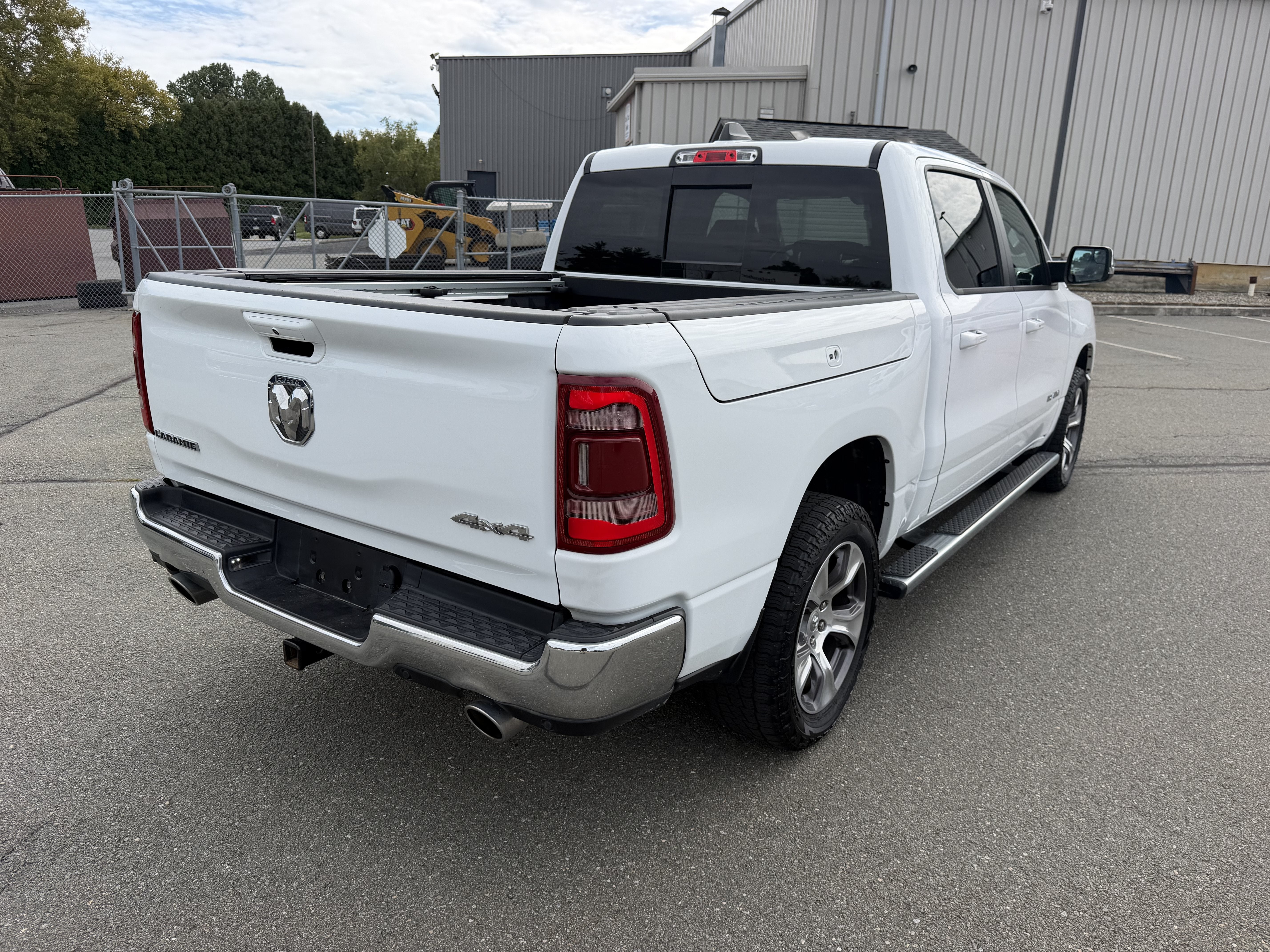 2024 RAM 1500 Laramie Crew Cab 4x4 5'7' Box