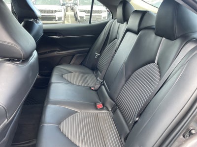 2020 Toyota Camry SE AWD