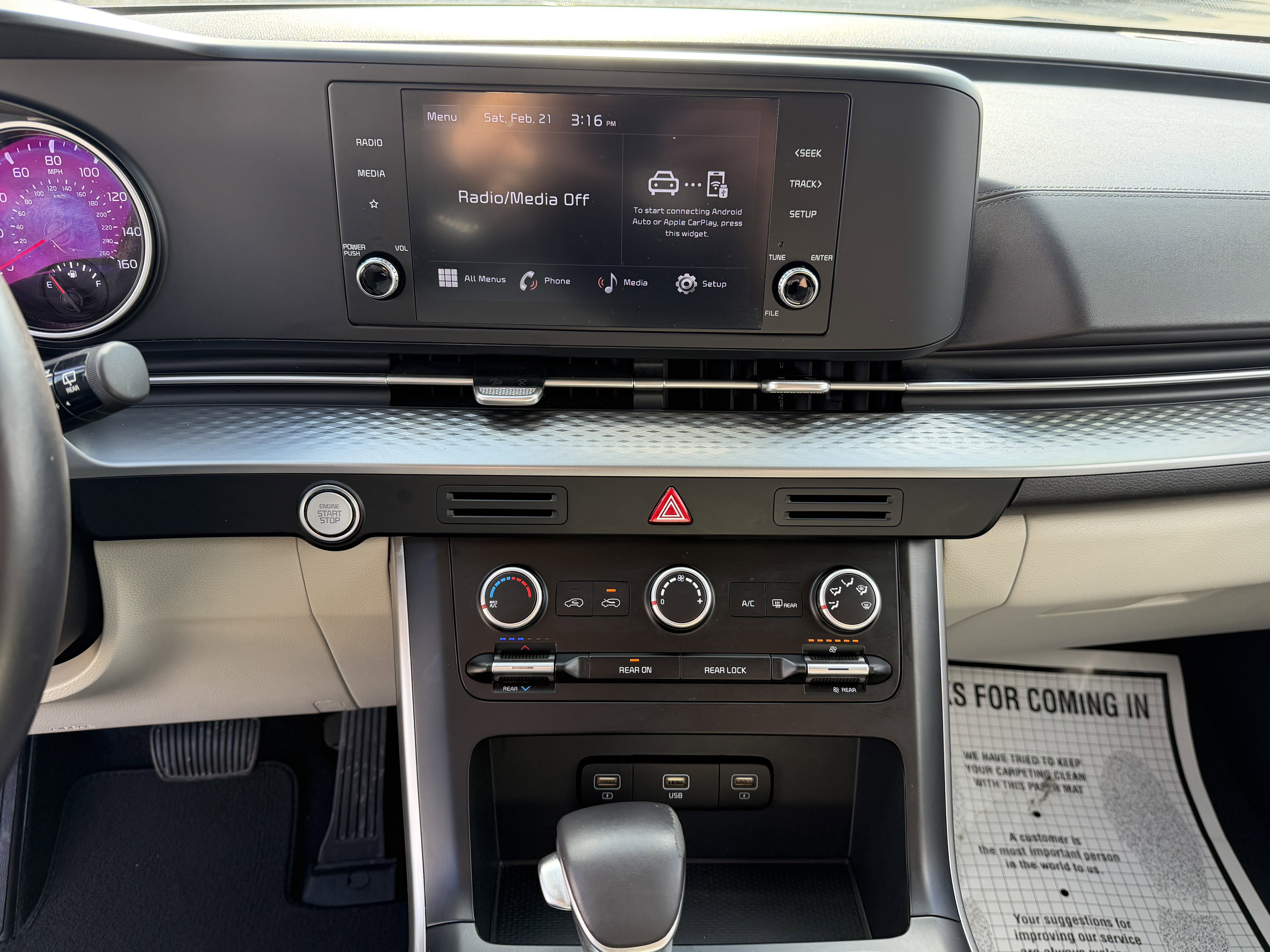 2023 Kia Carnival MPV LX Seat Package