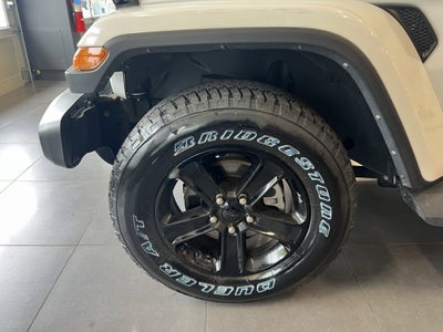 2022 Jeep Wrangler Unlimited Sahara Altitude 4x4