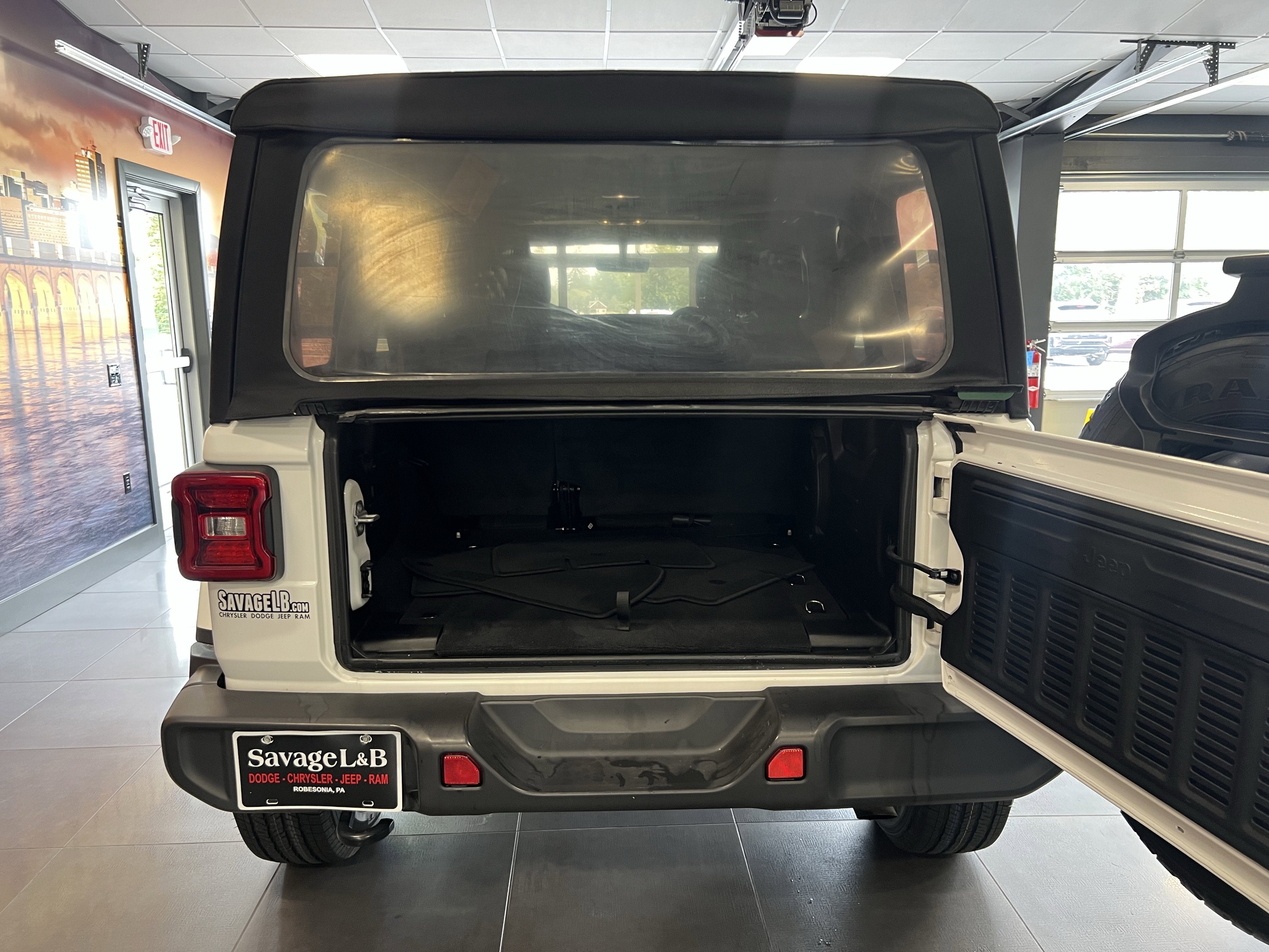 2022 Jeep Wrangler Unlimited Sahara 4x4