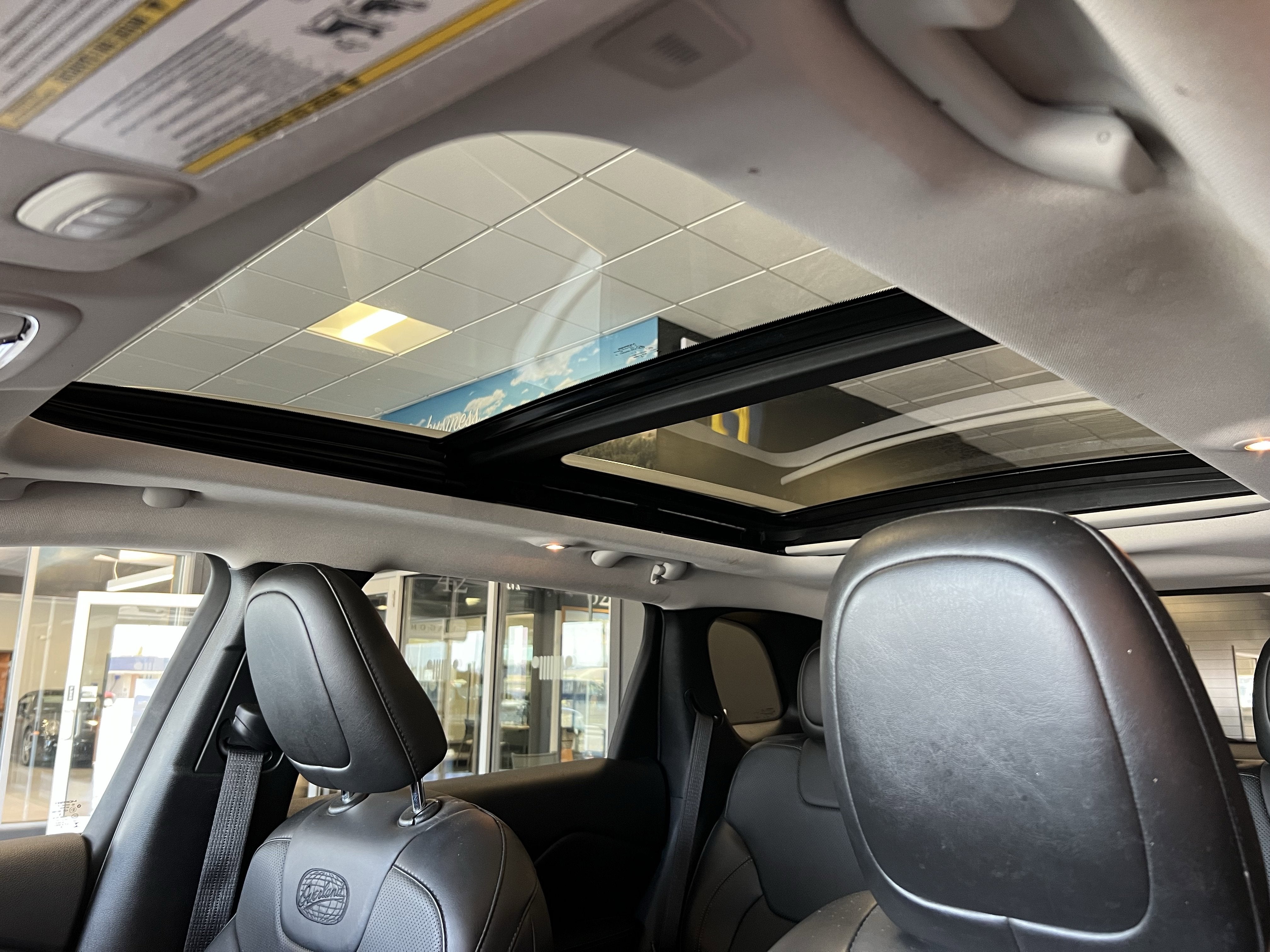 2019 Jeep Cherokee Overland 4x4