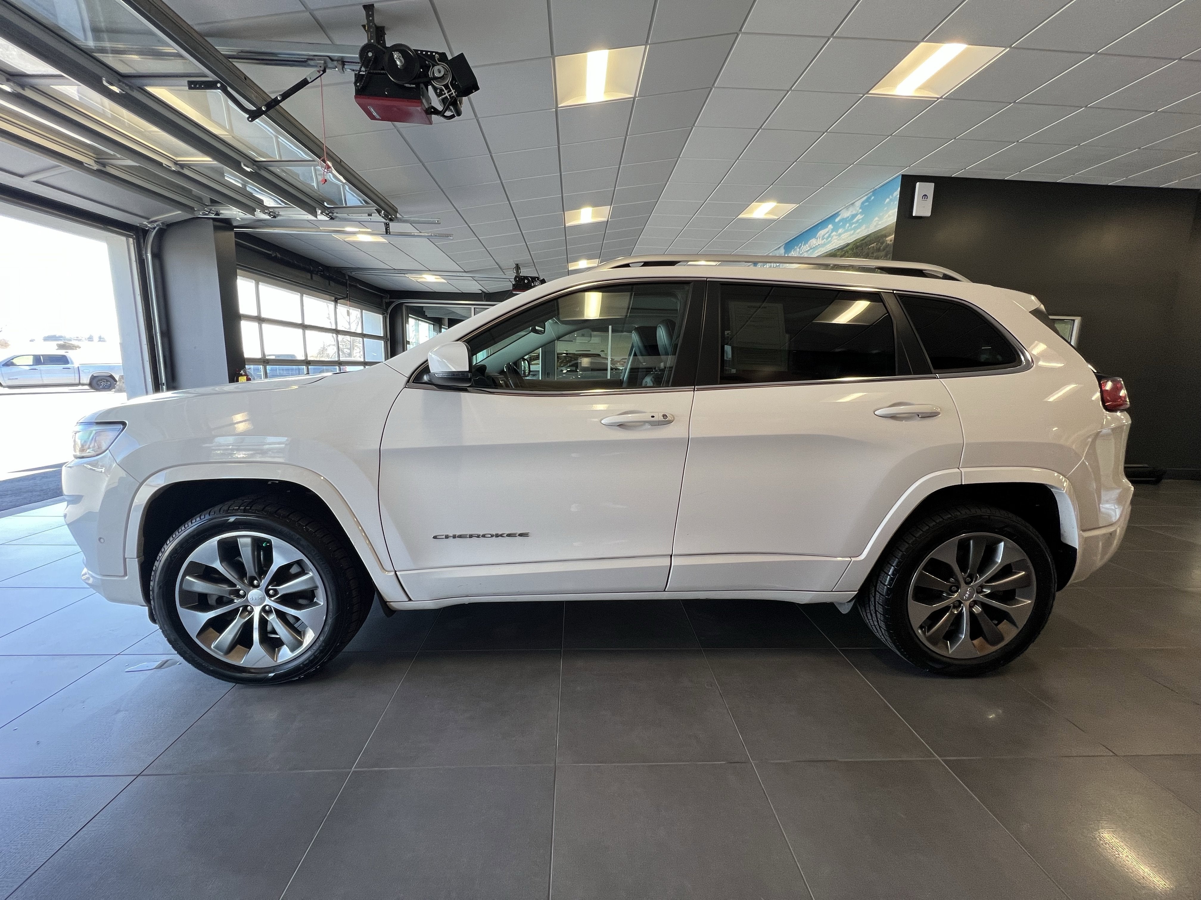 2019 Jeep Cherokee Overland 4x4
