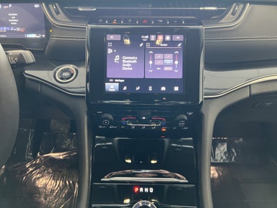 2023 Jeep Grand Cherokee Laredo 4x4