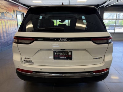 2022 Jeep Grand Cherokee Laredo 4x4