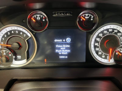 2017 RAM 1500 Laramie Crew Cab 4x4 5'7' Box