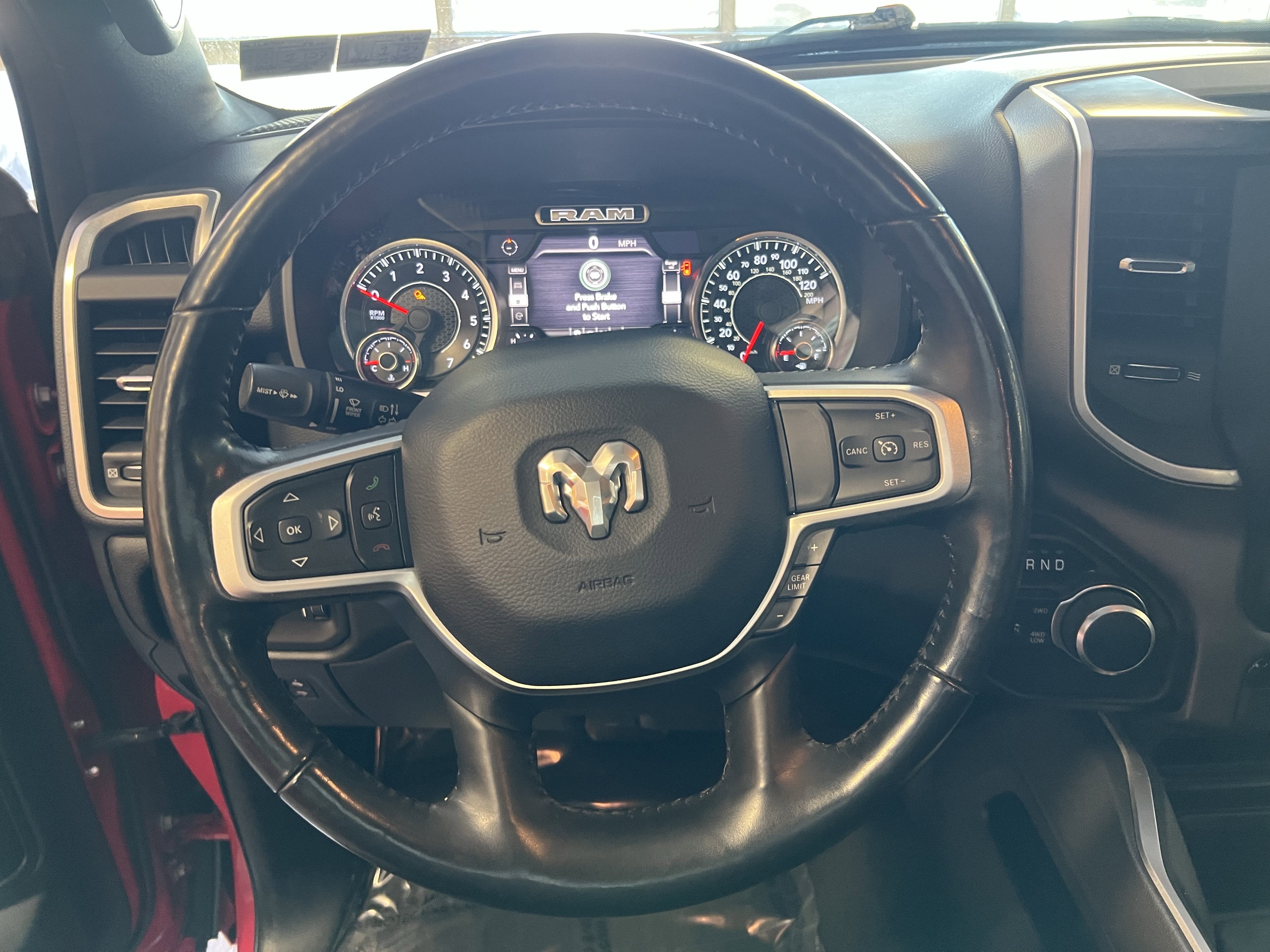 2020 RAM 1500 Big Horn Crew Cab 4x4 5'7' Box