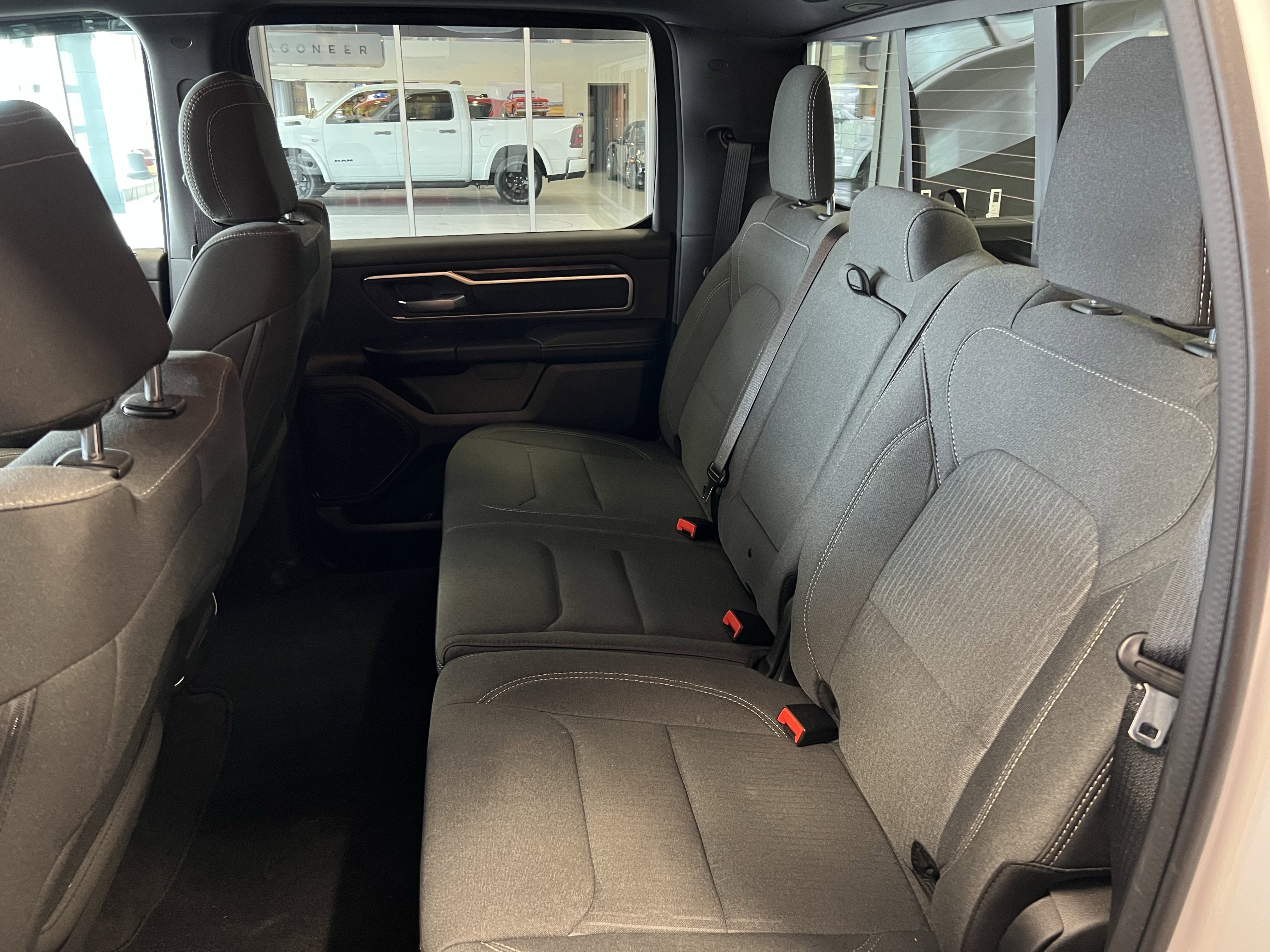 2023 RAM 1500 Big Horn Crew Cab 4x4 5'7' Box