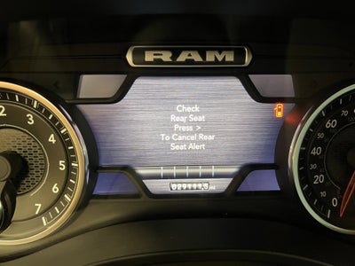 2023 RAM 1500 Big Horn Crew Cab 4x4 5'7' Box