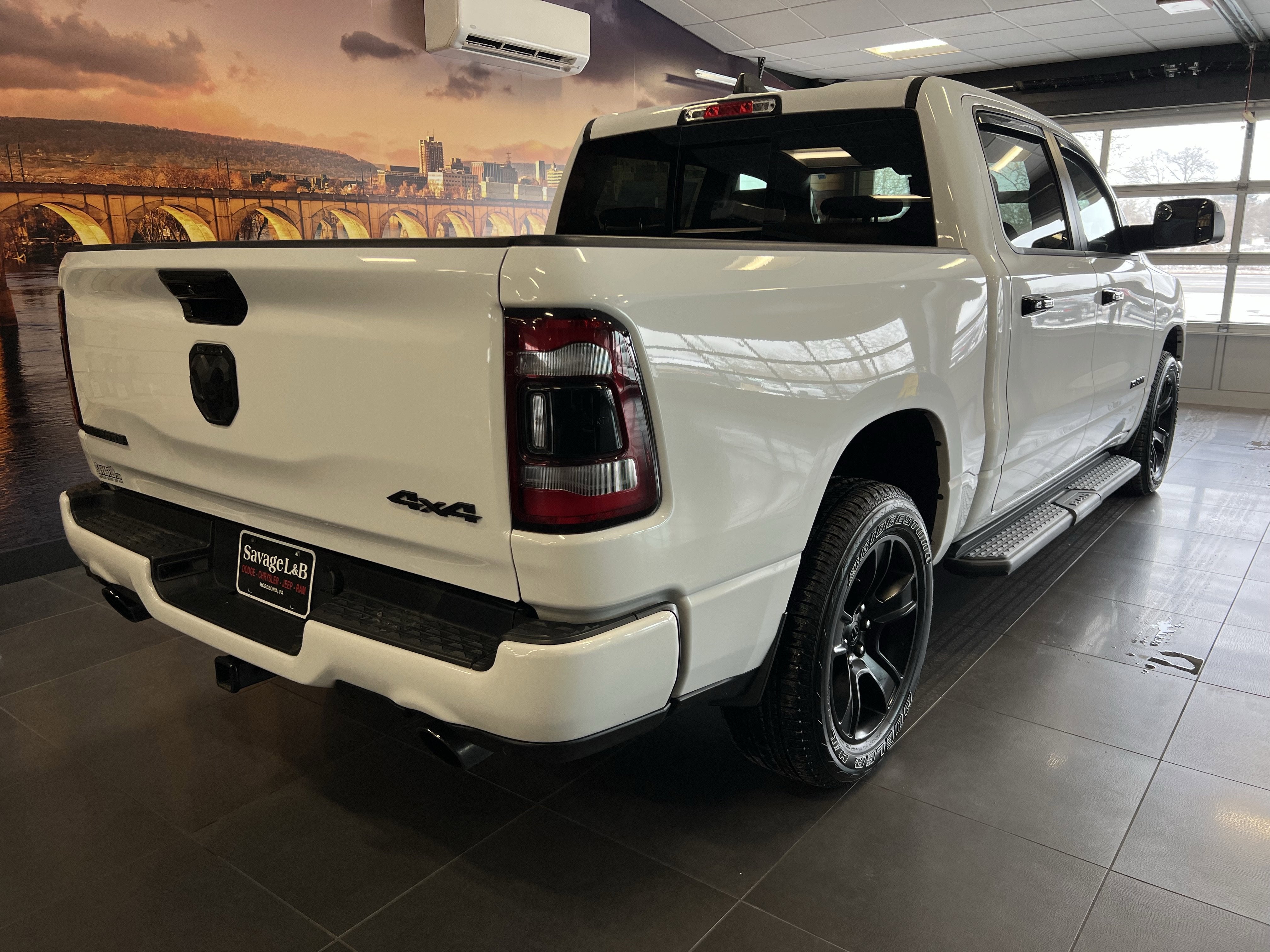 2023 RAM 1500 Big Horn Crew Cab 4x4 5'7' Box