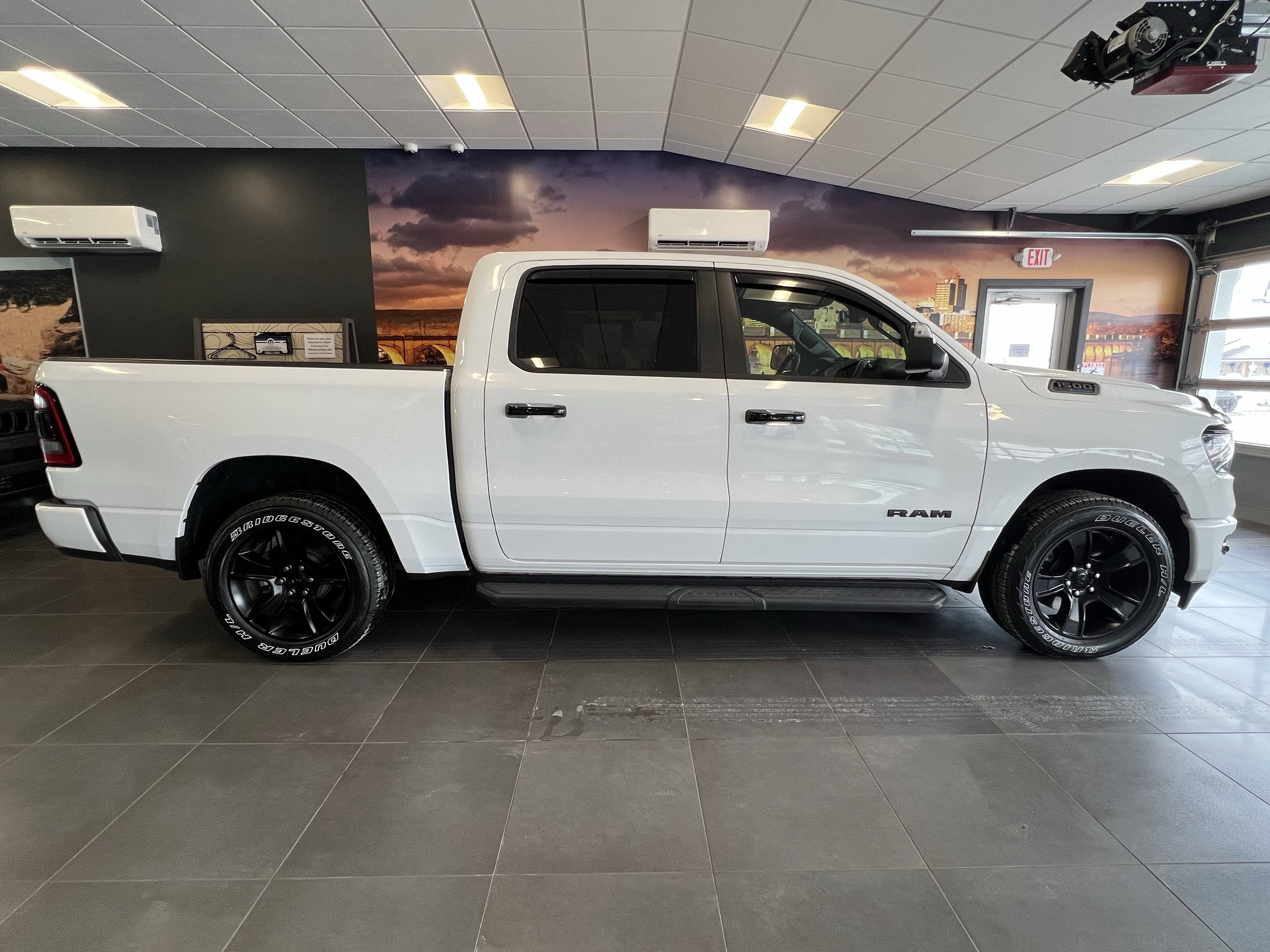 2023 RAM 1500 Big Horn Crew Cab 4x4 5'7' Box