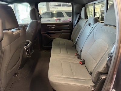 2022 RAM 1500 Big Horn Crew Cab 4x4 5'7' Box