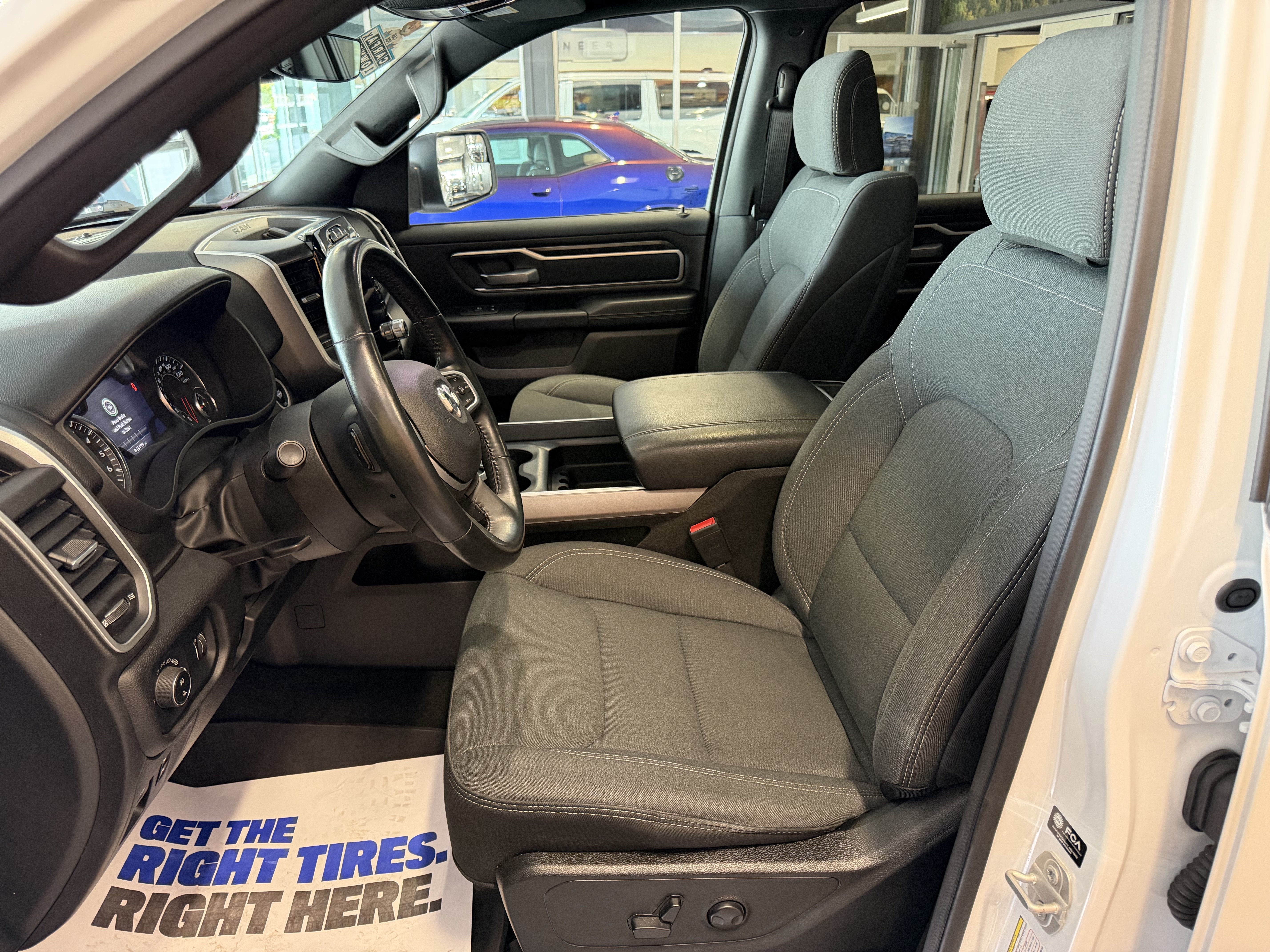2023 RAM 1500 Big Horn Crew Cab 4x4 5'7' Box