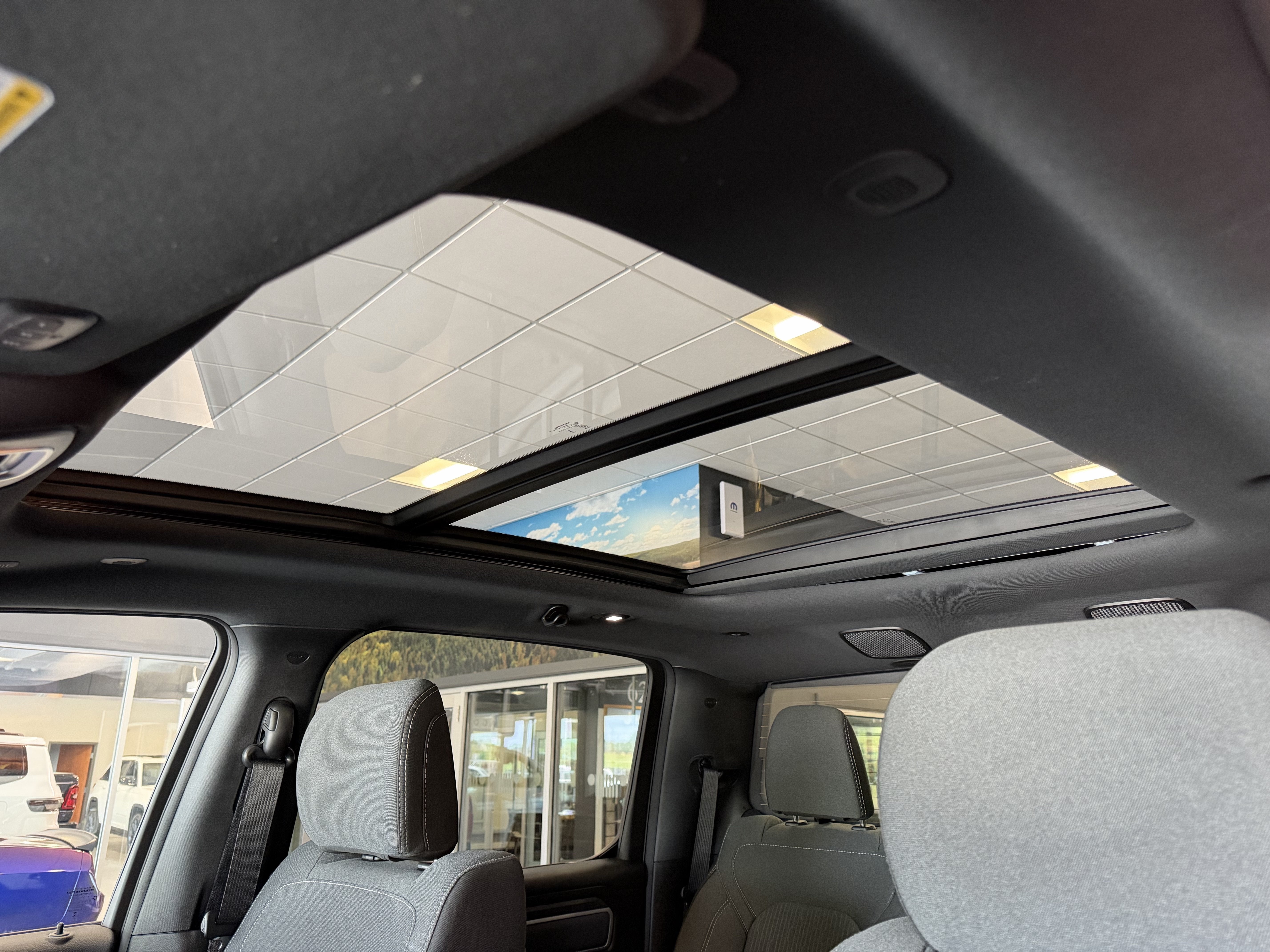 2023 RAM 1500 Big Horn Crew Cab 4x4 5'7' Box