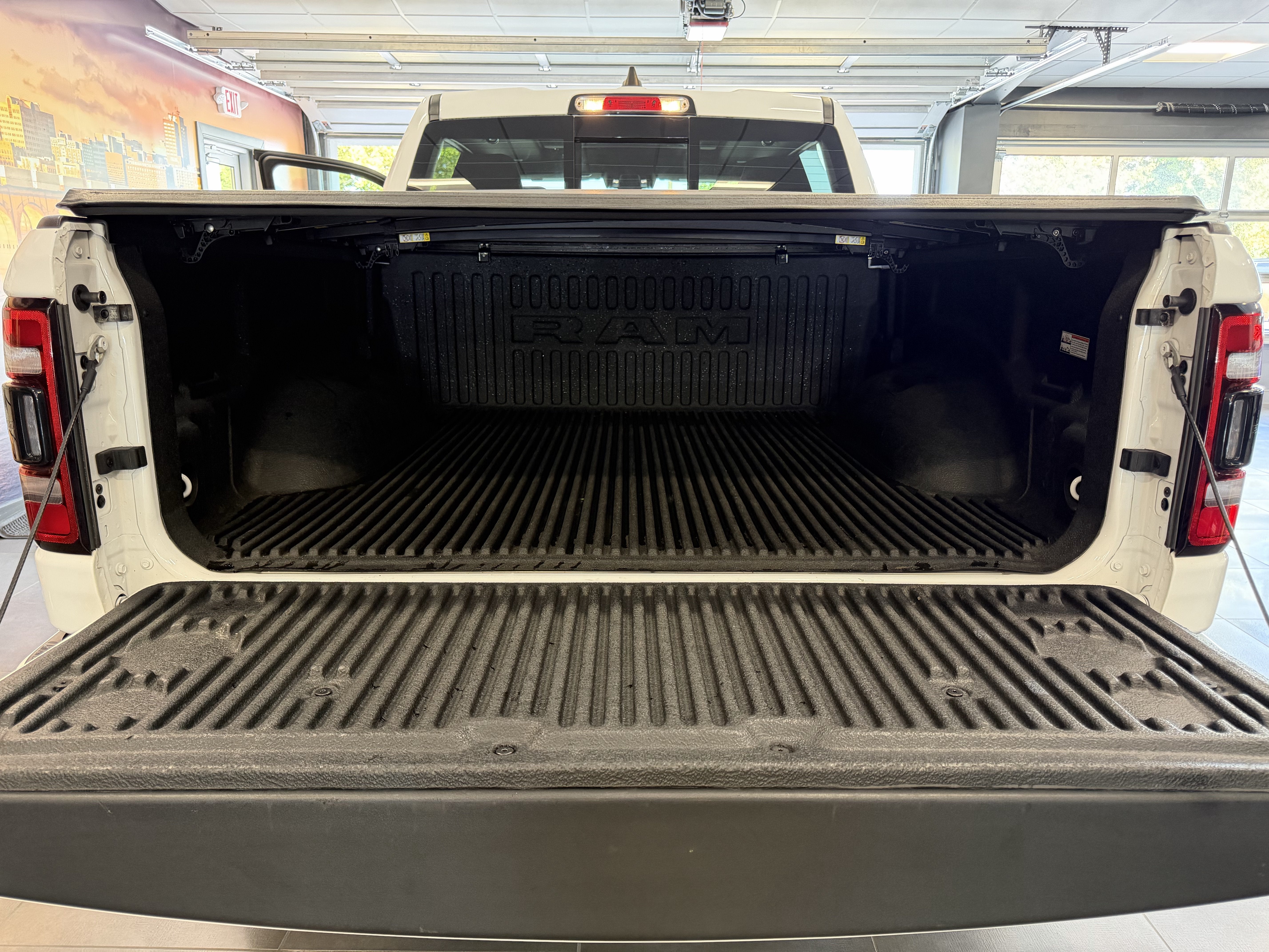 2023 RAM 1500 Big Horn Crew Cab 4x4 5'7' Box
